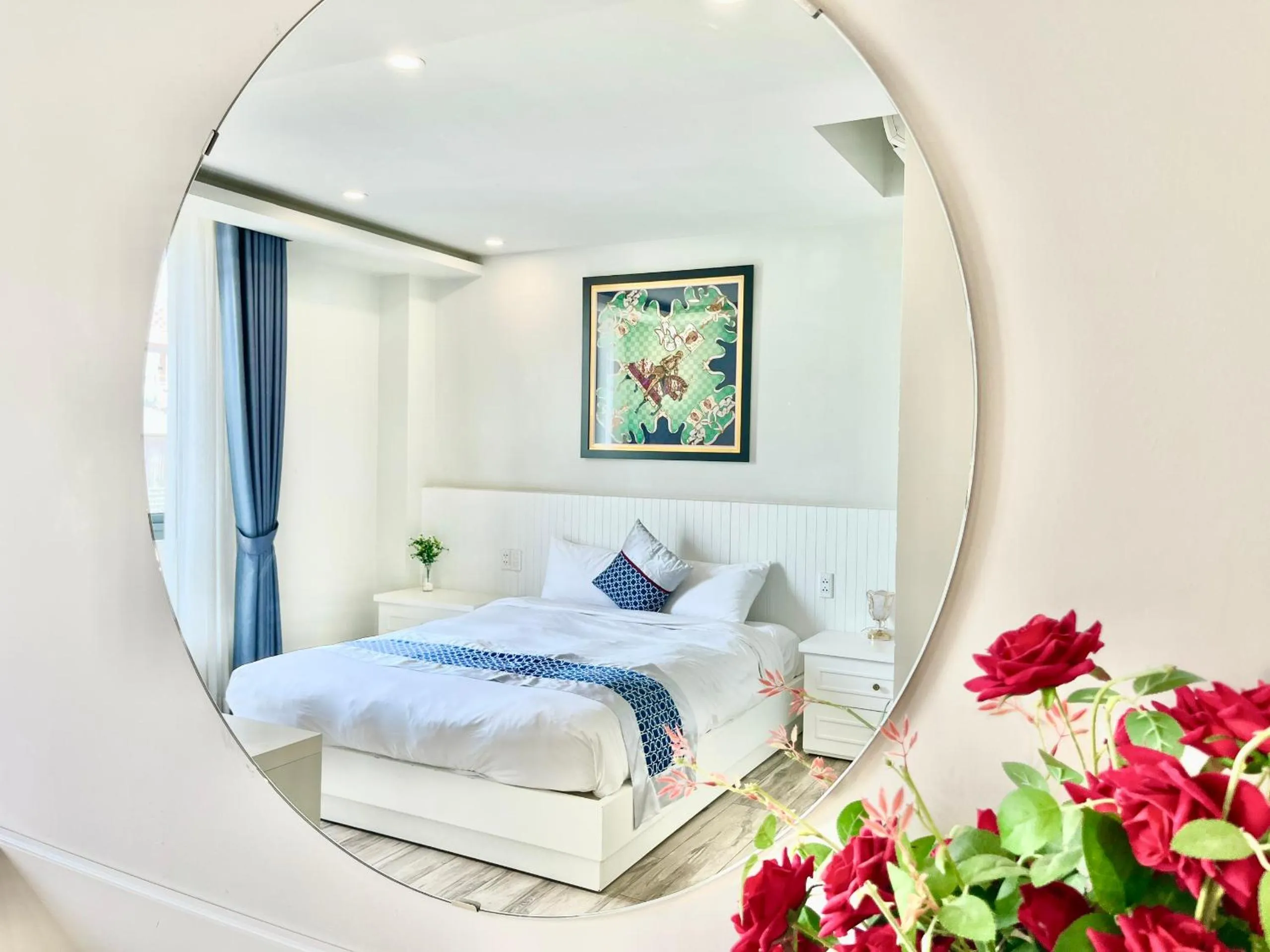 Superior Double Room in BALLANTINE HOTEL Phu My Hung- SECC