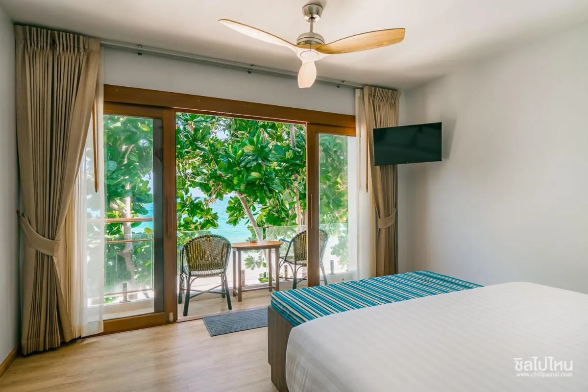 Beach Front Room in Diamond Beach Resort