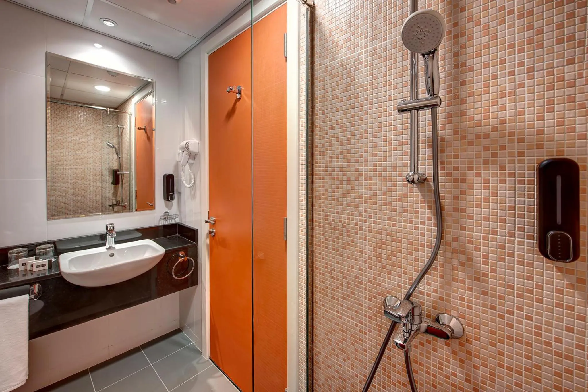 Superior Waterfront Twin in Wescott Hotel