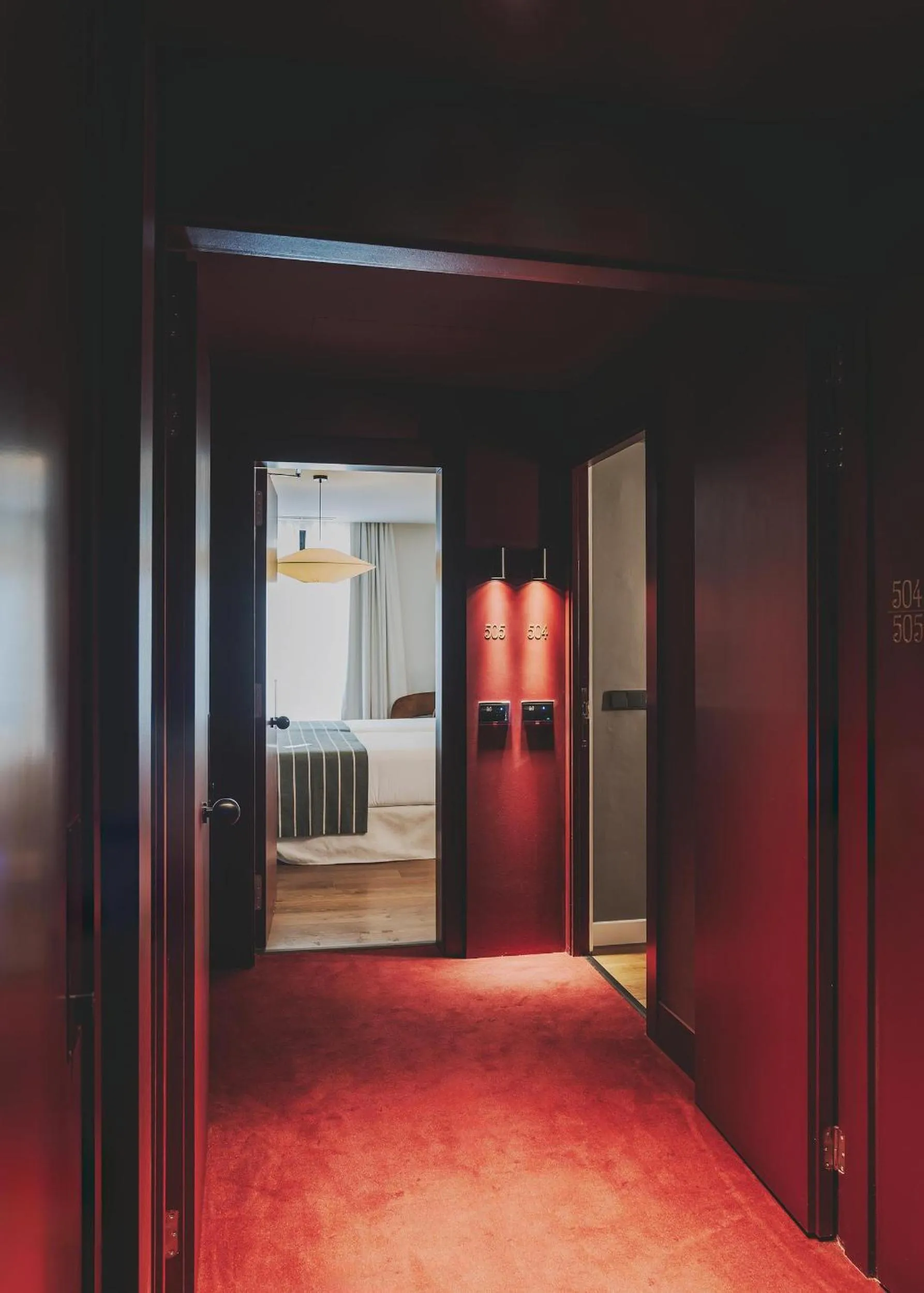 Family Connecting Rooms in Hotel Regina Barcelona