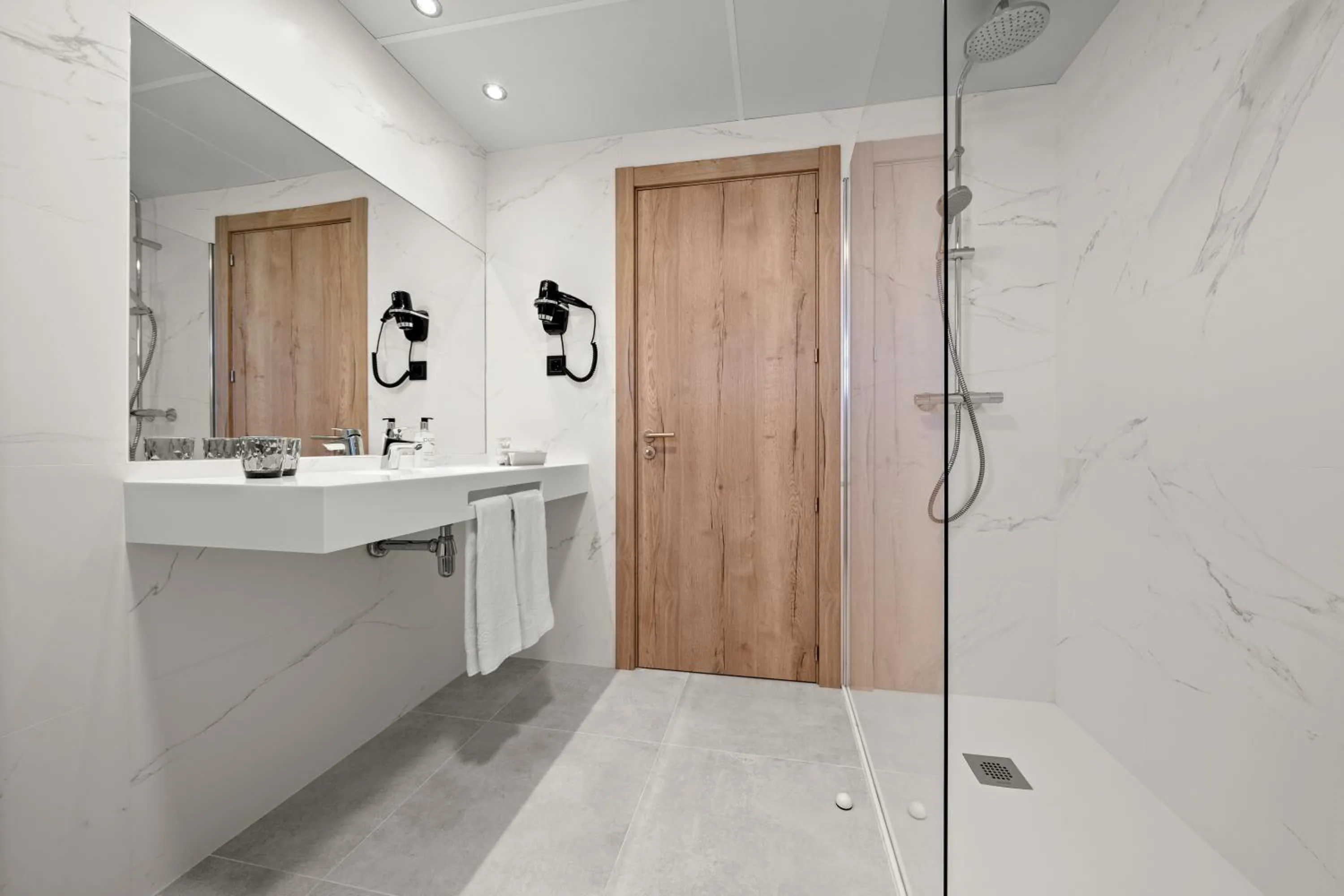  Superior Double Room - Single Use in Hotel Zentral Gijón Rey Pelayo