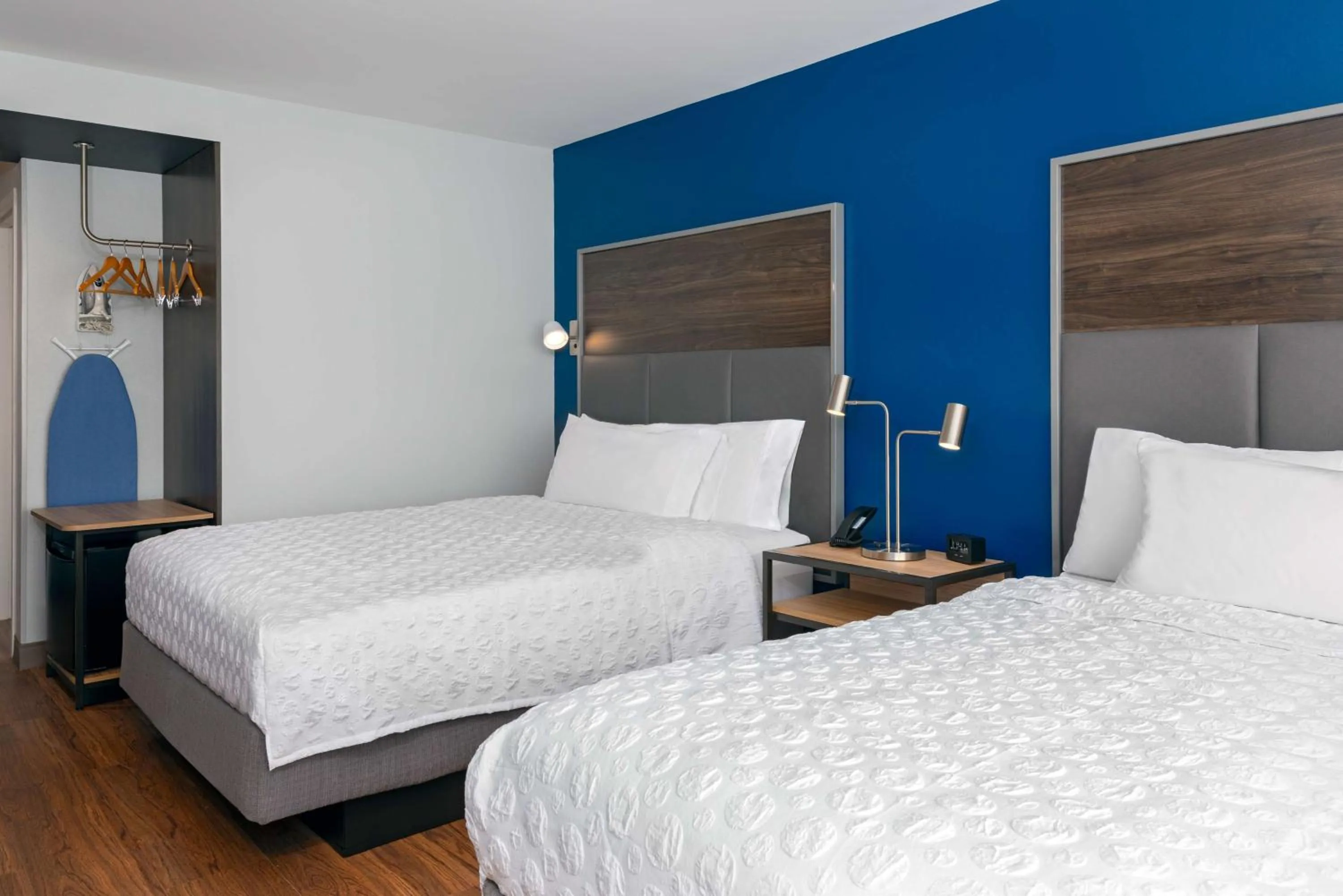 Queen Room with Two Queen Beds - Hearing Access in Tru By Hilton Wilmington