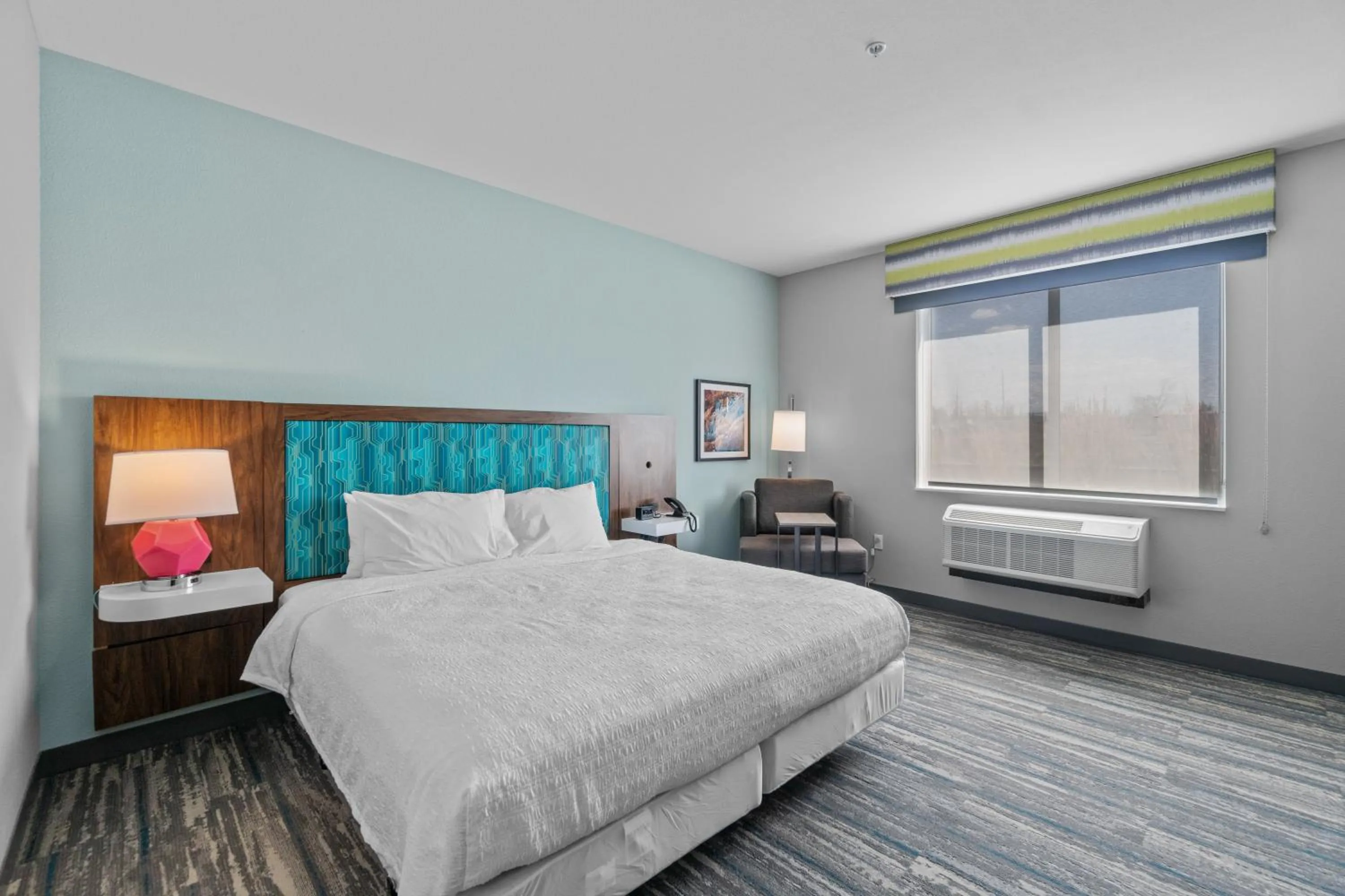 King Room - Hearing Access/Non-Smoking in Hampton Inn Redmond Bend Airport