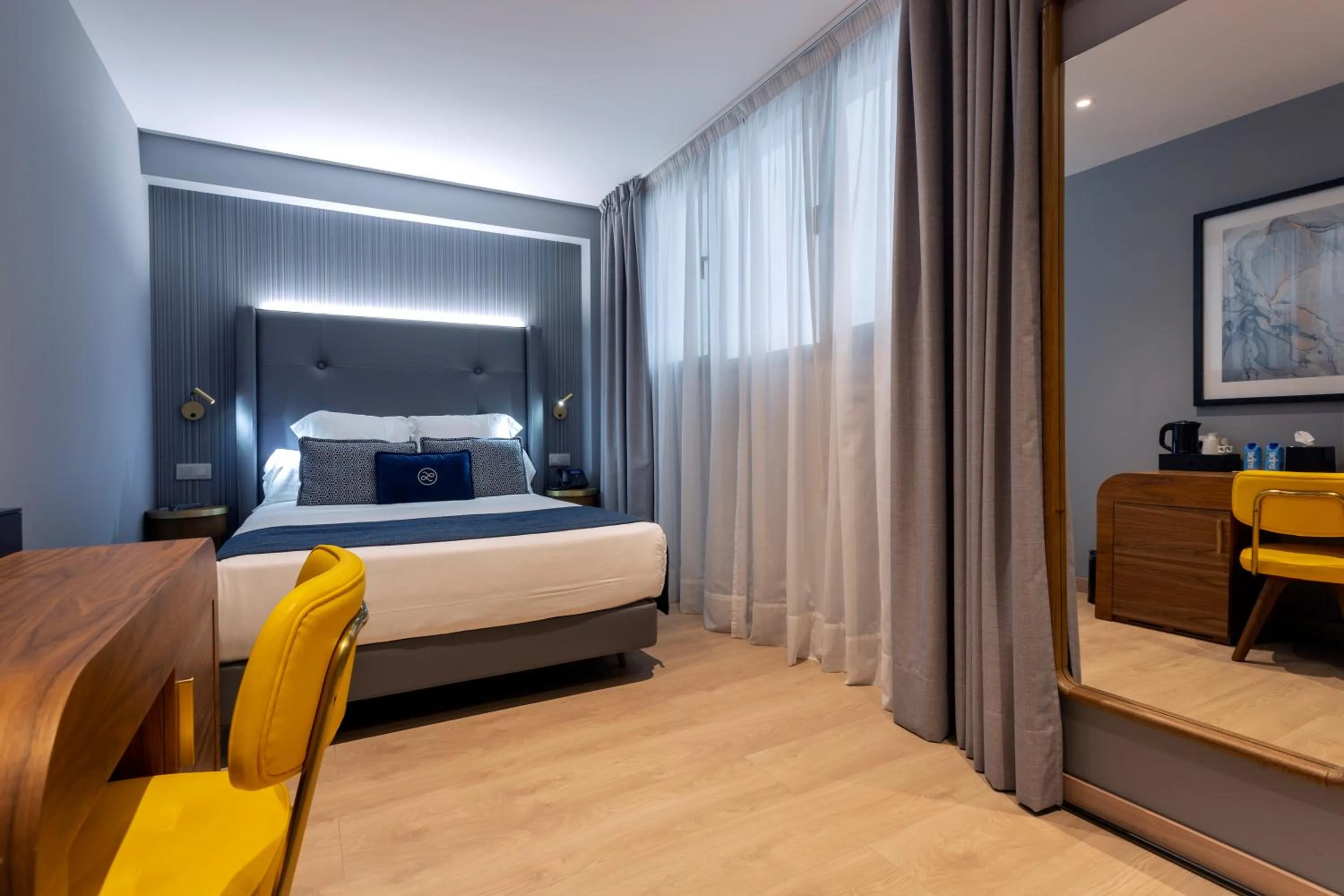 Interior Double Room Single Use in Hotel Lima - Adults Recommended