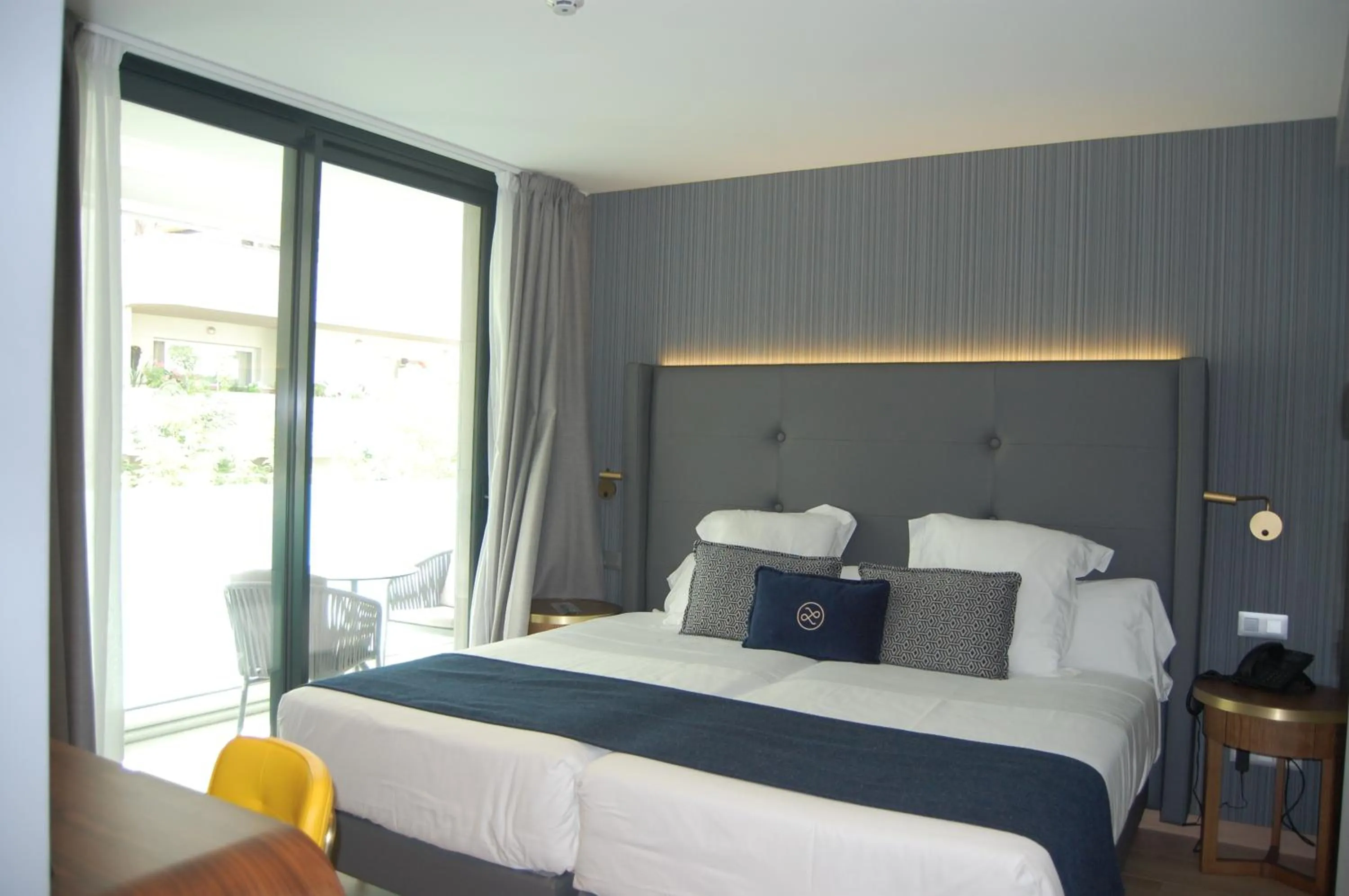 Deluxe Twin Room with Terrace in Hotel Lima - Adults Recommended