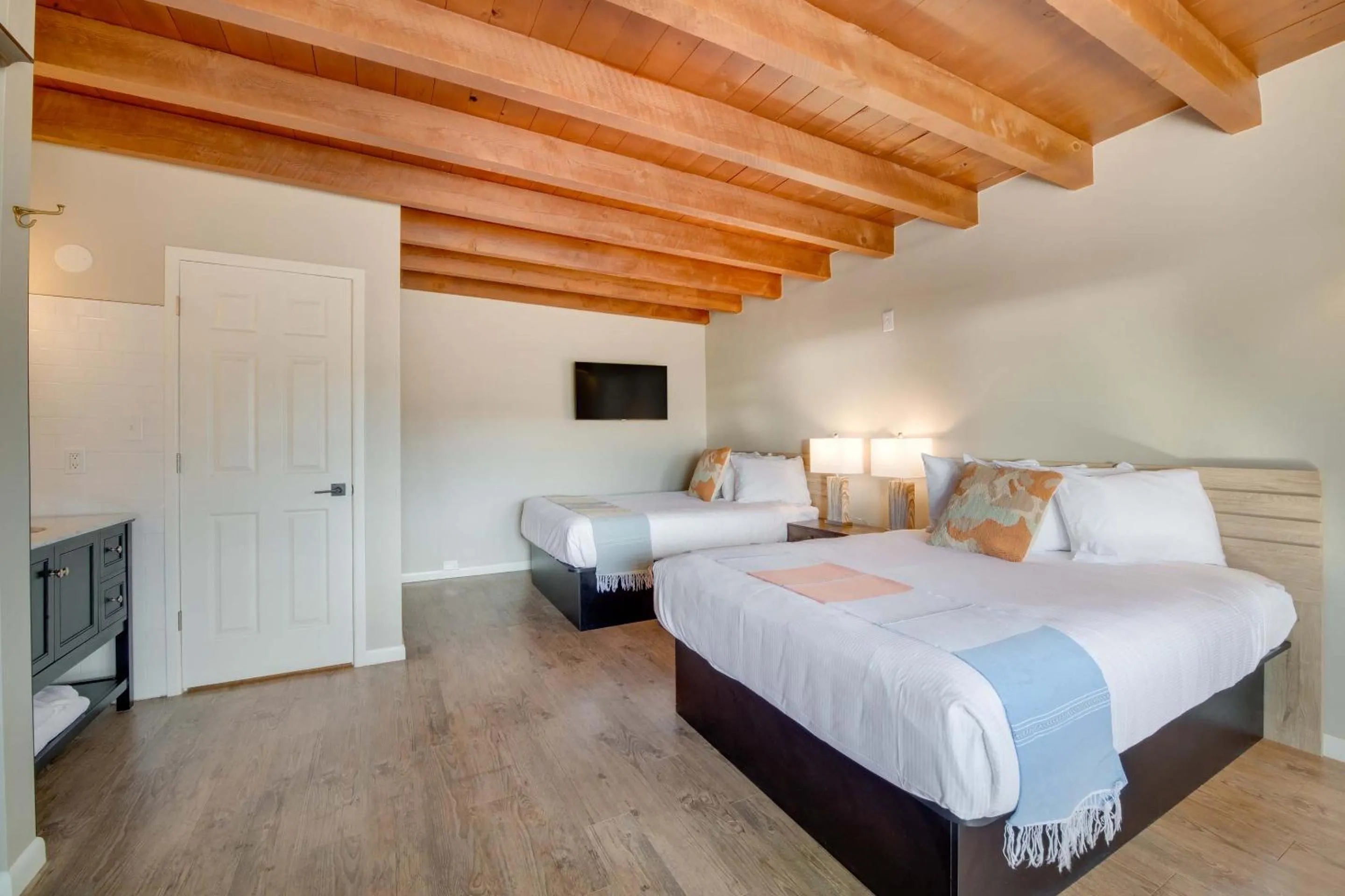 Standard Two Queen in Taos Motor Lodge