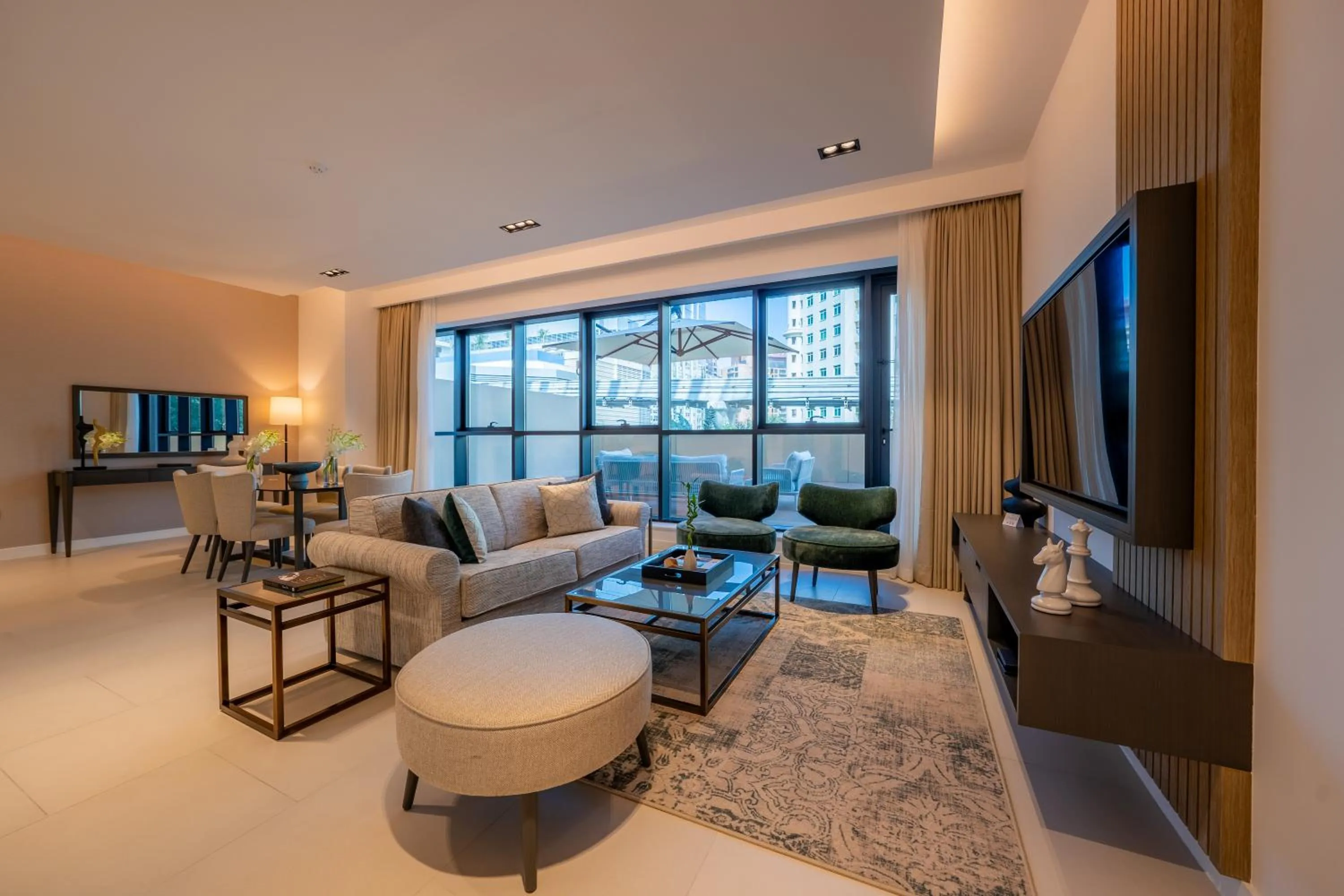 Deluxe Two Bedroom Apartment with Terrace in Cheval Maison - The Palm