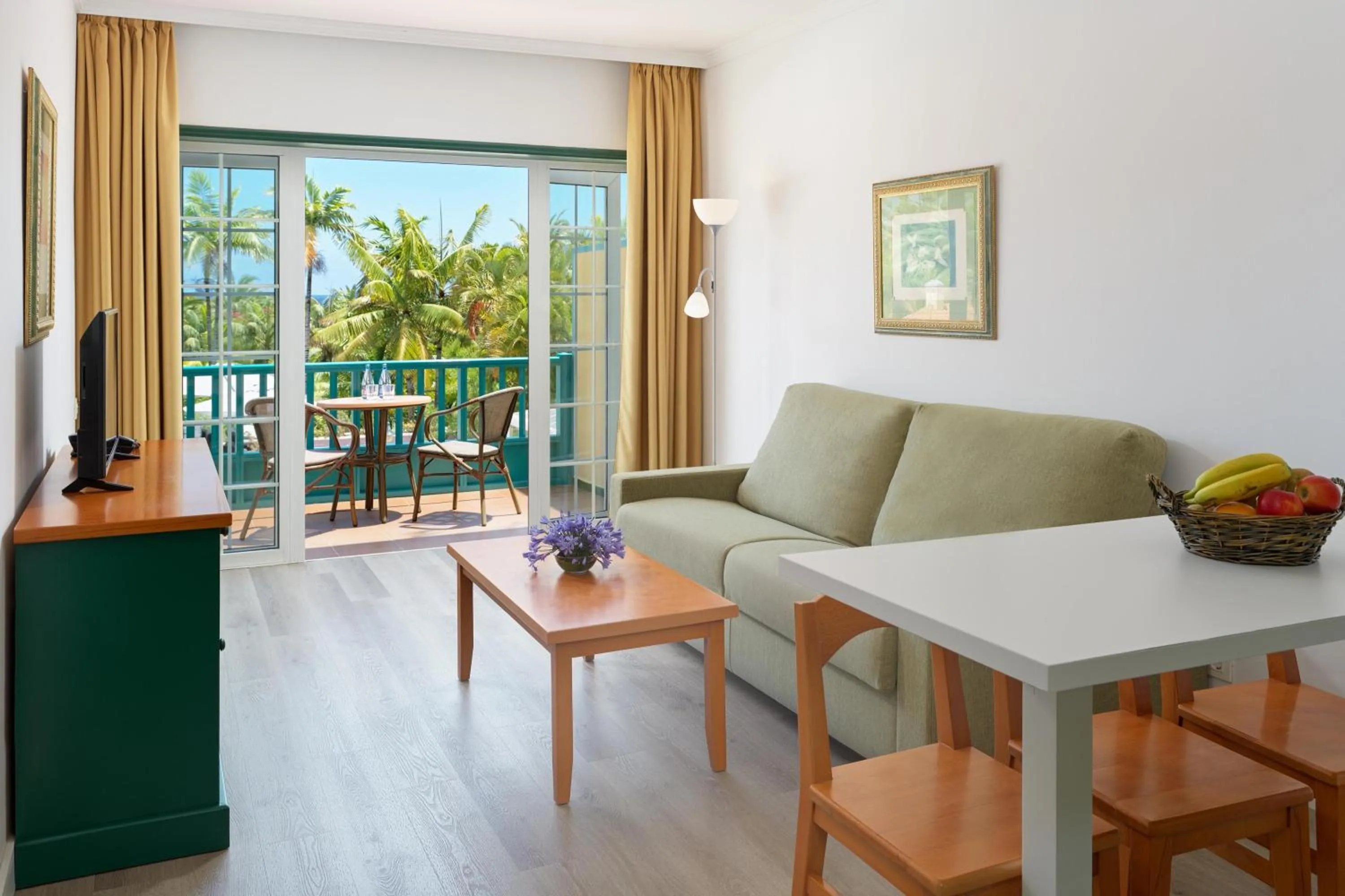 One-Bedroom Apartment - single occupancy in Hacienda San Jorge