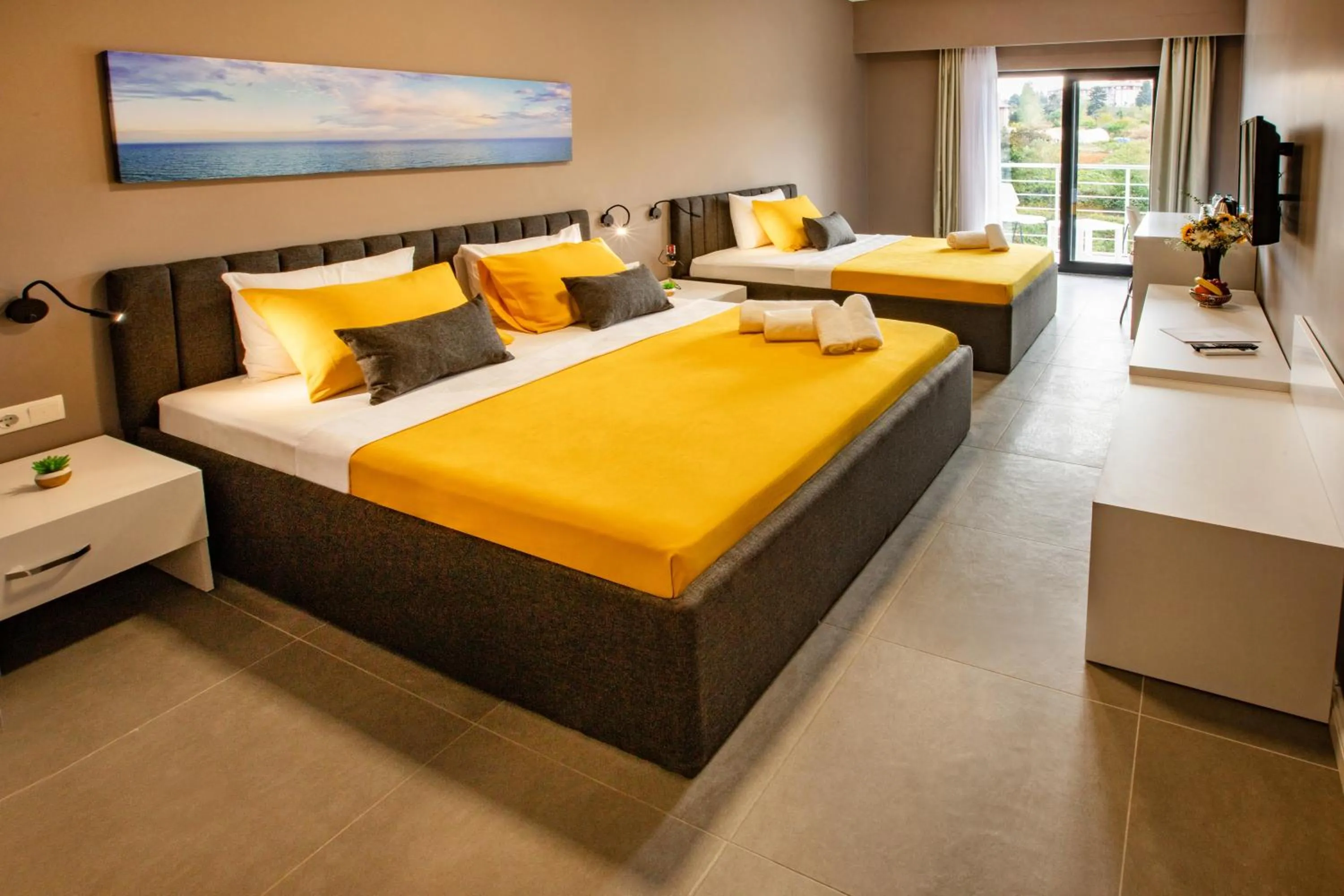 Superior Twin Room with Sea View in First Joy Hotel