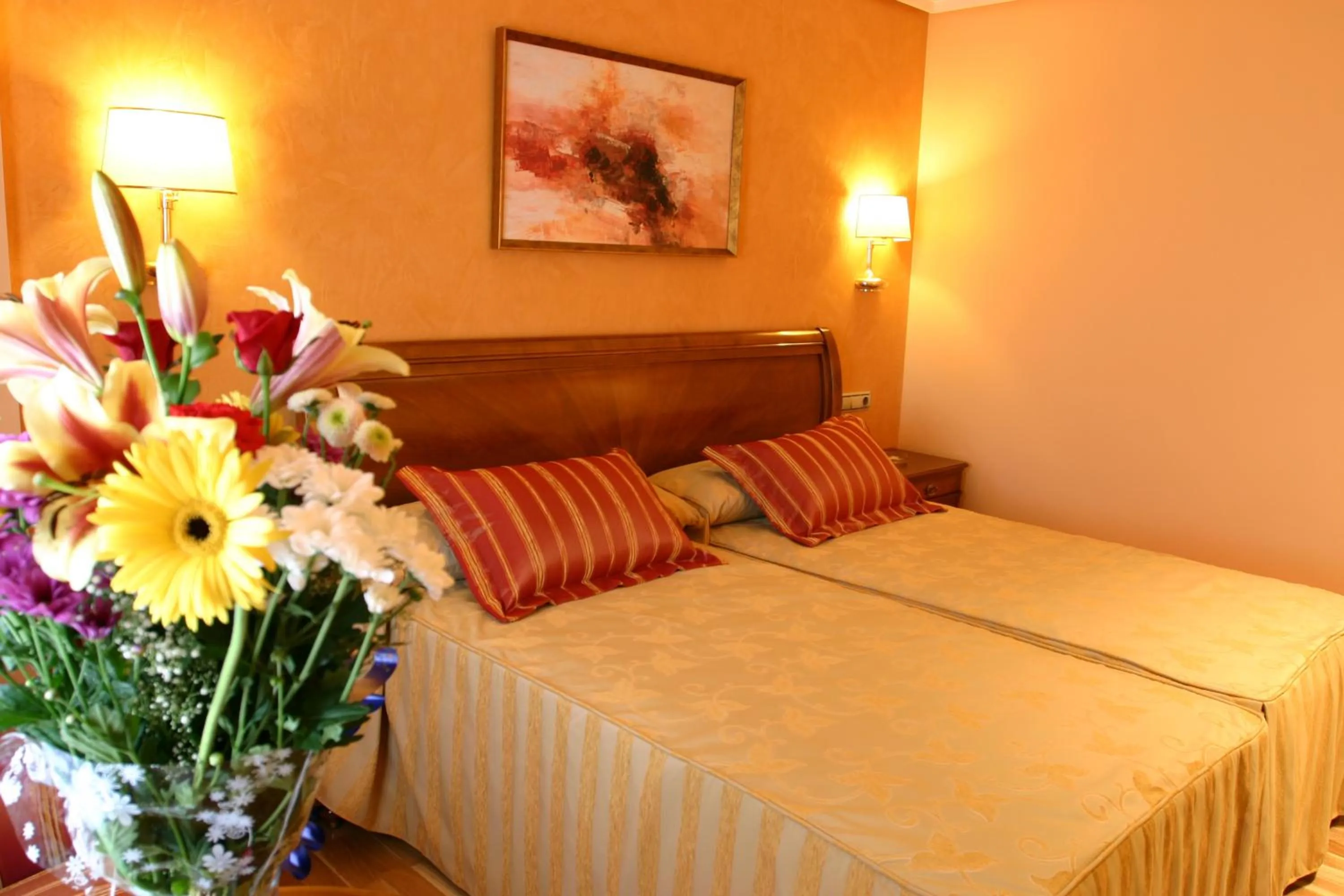 Double Room with Extra Bed (3 Adults) in Sercotel Guadiana