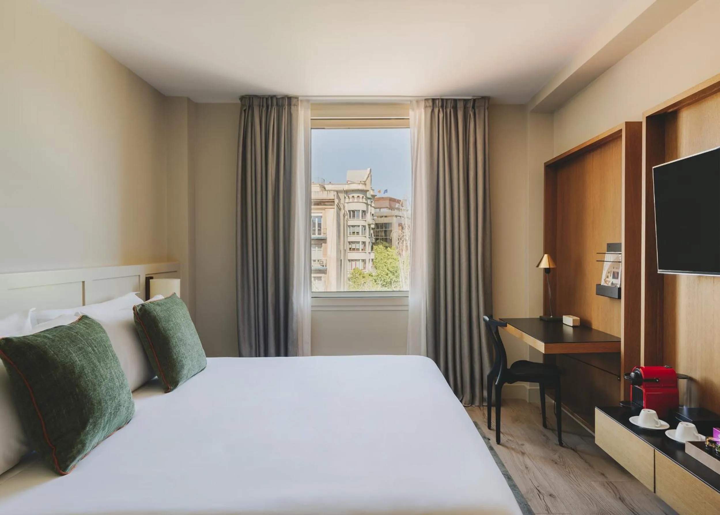 Superior Exterior Room in Gallery Hotel 4 Sup