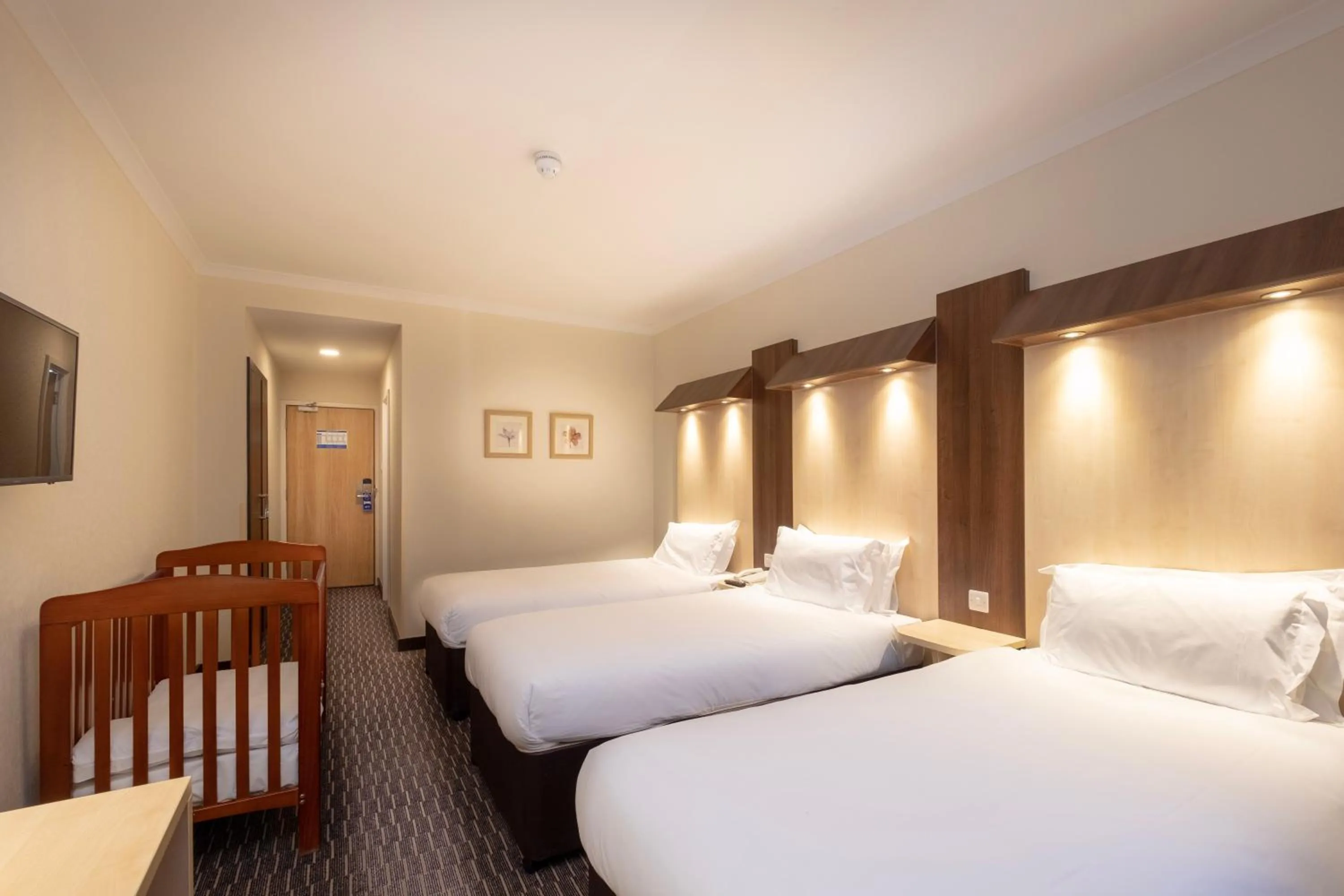 Triple Room in Royal National Hotel