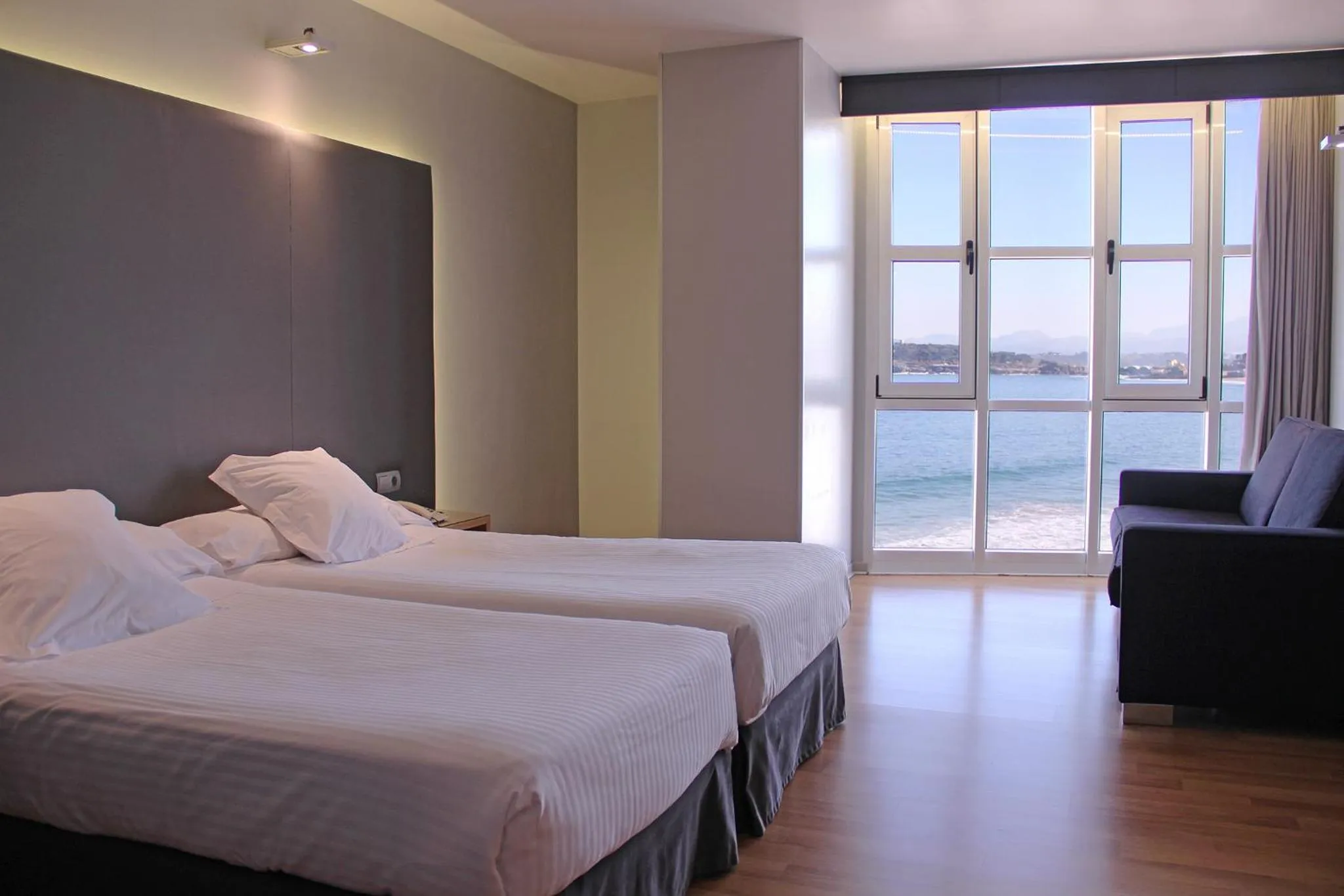 Superior Room with Sea View in Hotel Chiqui
