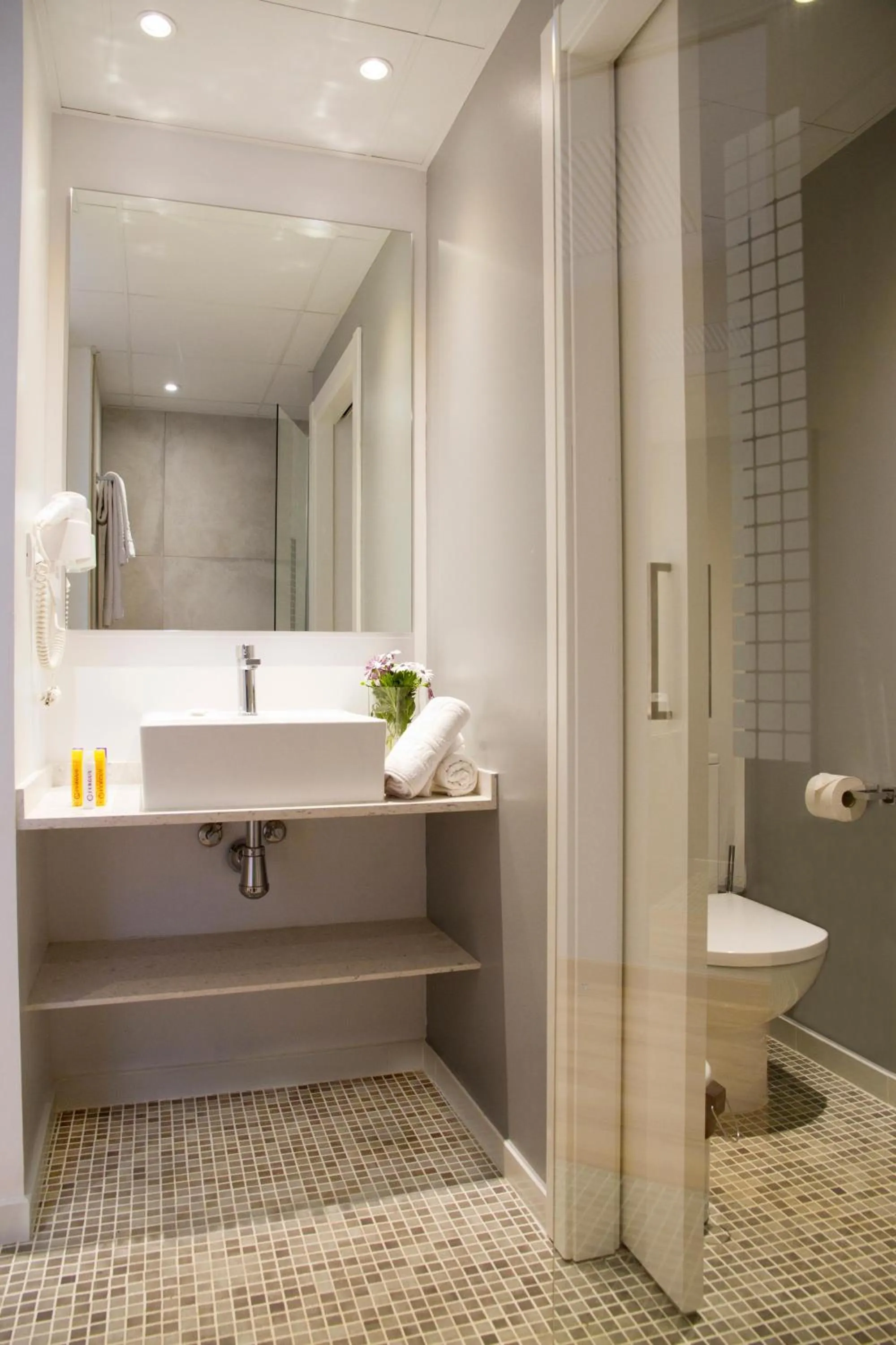 Quadruple Room (4 Adults) in ALEGRIA Maripins