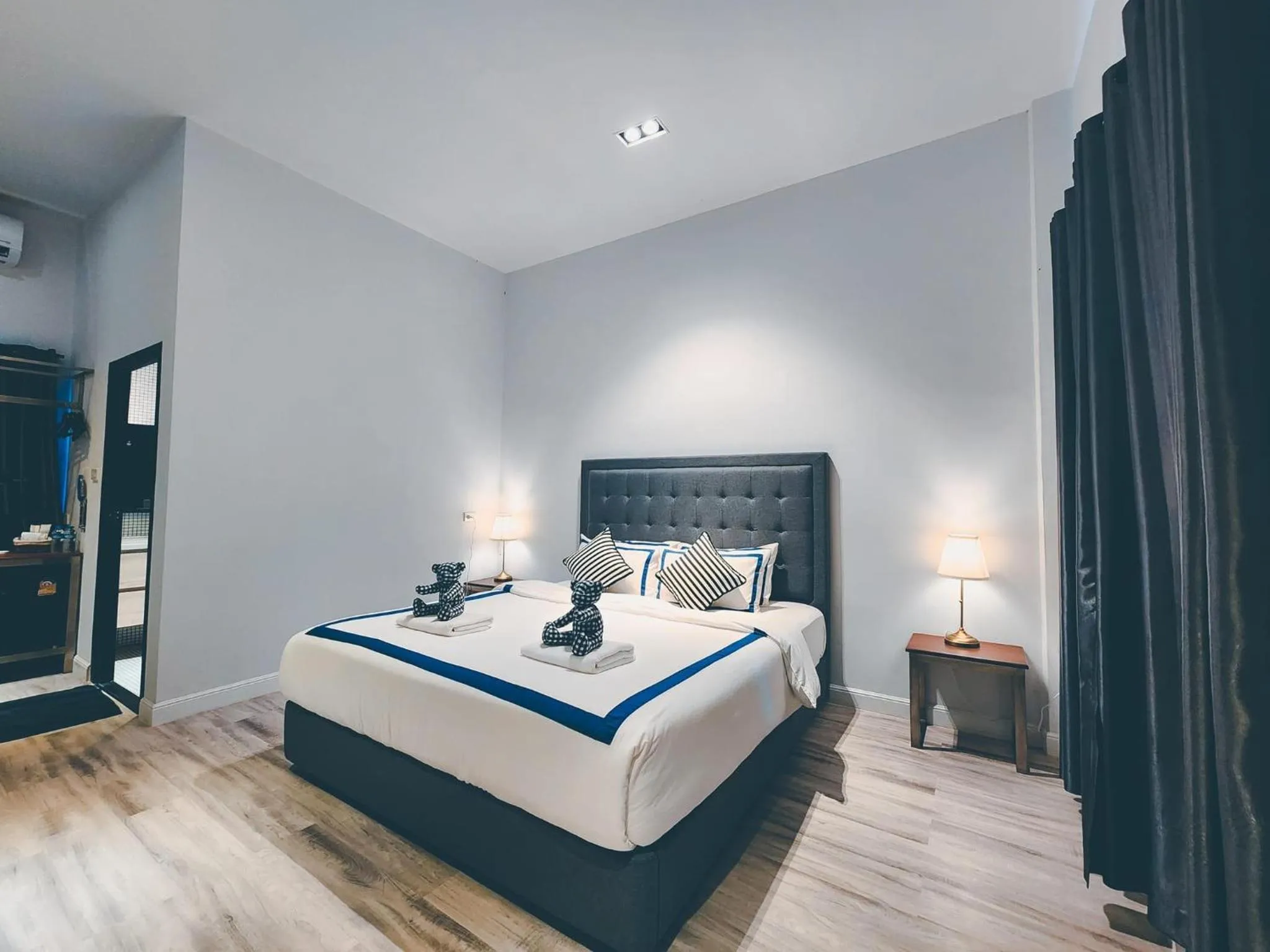 Deluxe Double Room in Macchiato Resort Savannakhet Opposite Thai Embassy