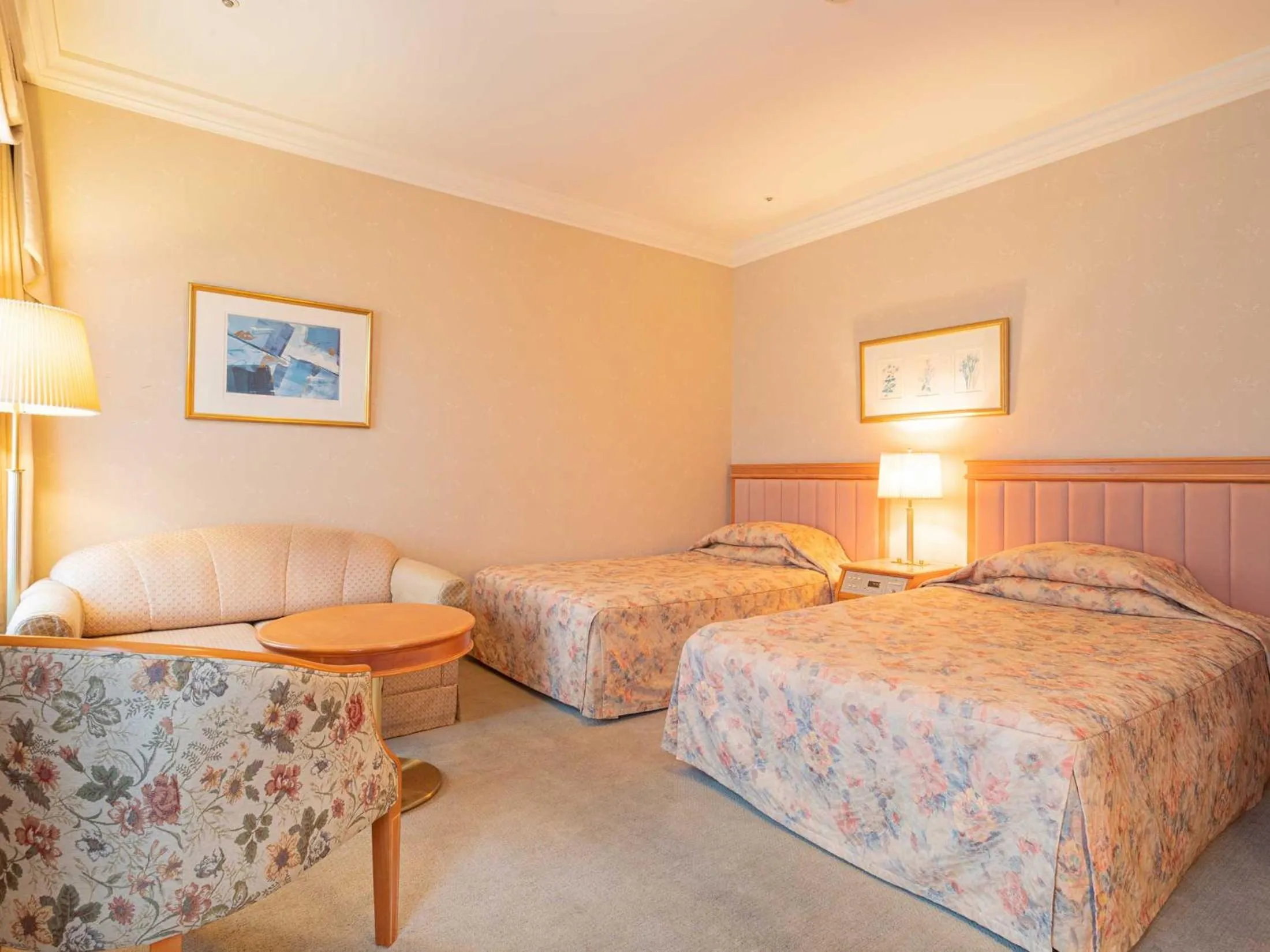 Twin Room - Main Building in The Saihokukan Hotel