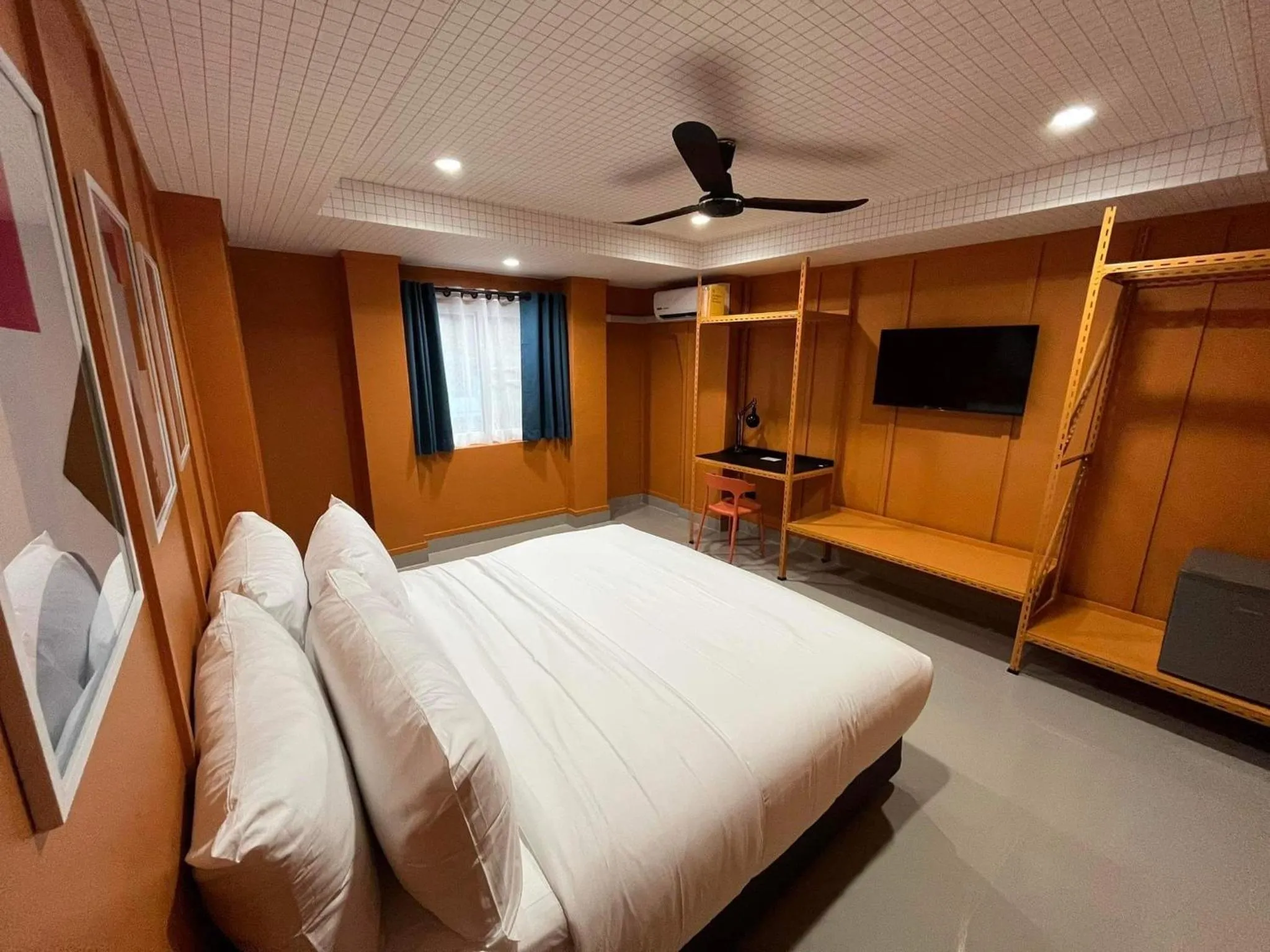Deluxe Double Room in Sari Boutique hotel