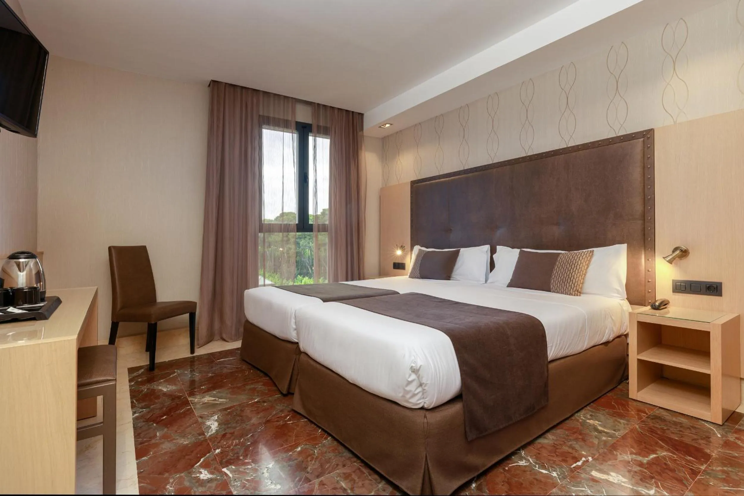 Double or Twin Room in Hotel Pedro I De Aragon 4 Estrellas SUPERIOR