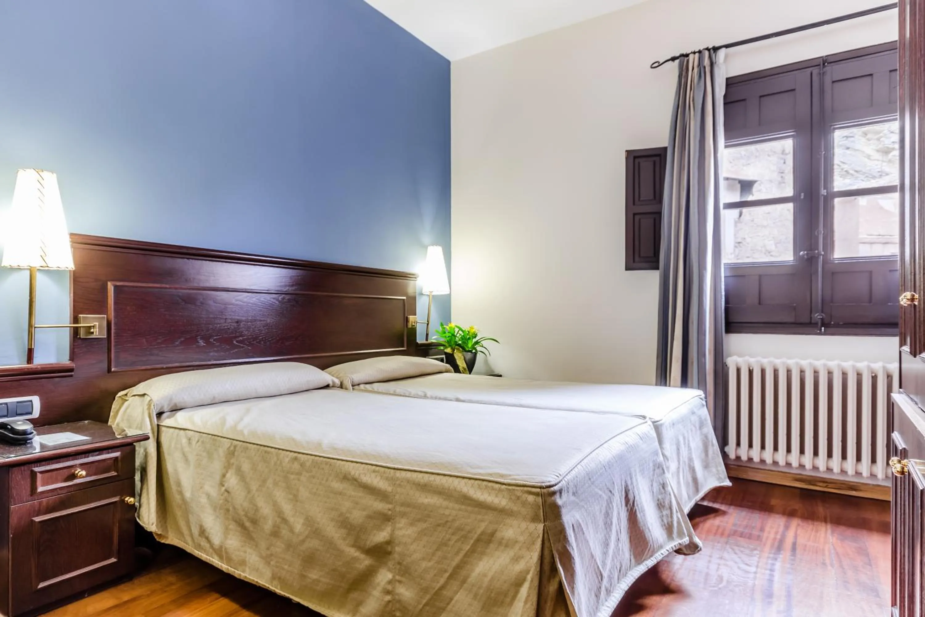 Double or Twin Room in Hotel Albarracín