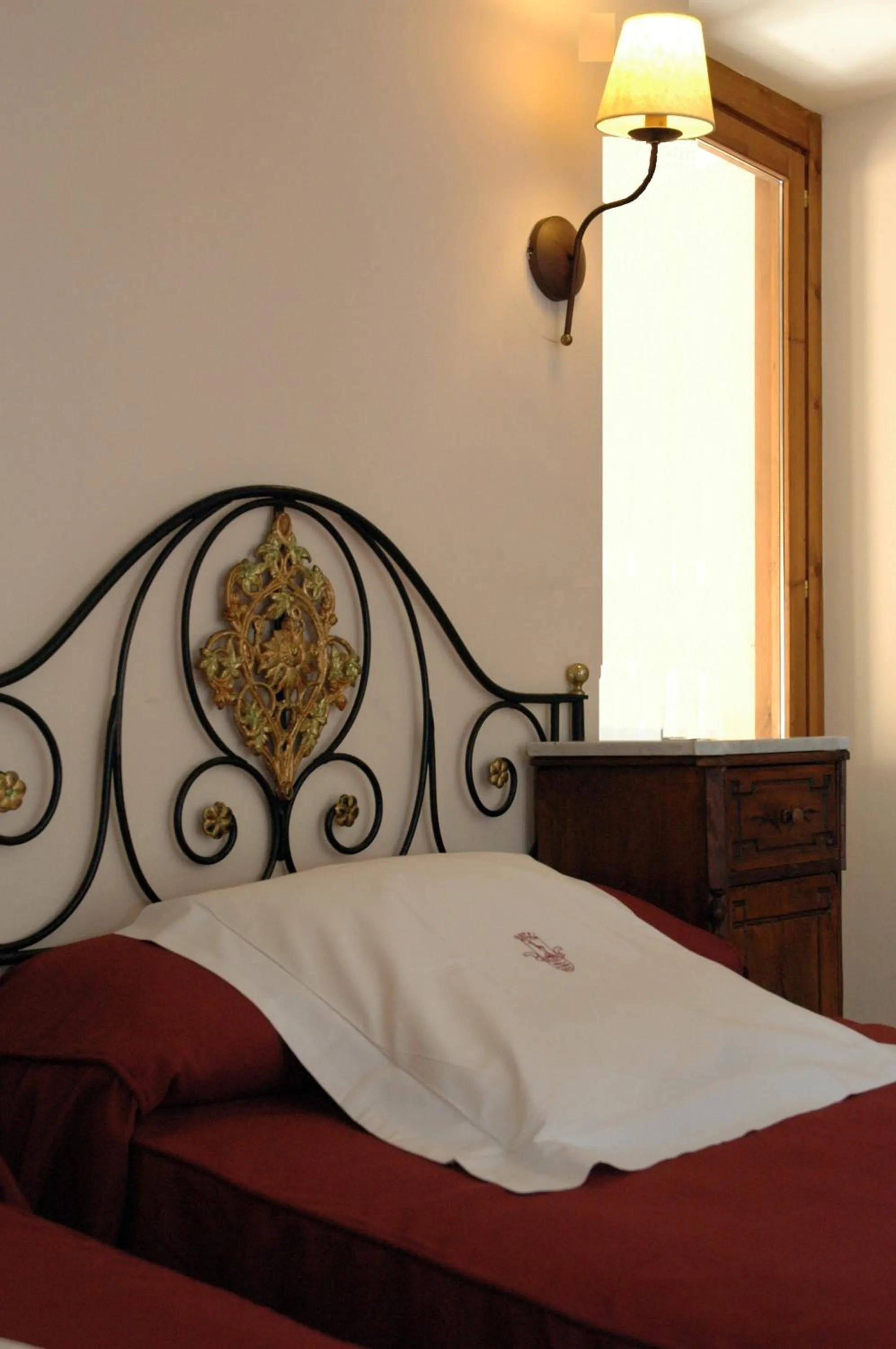 Basic Double Room in Hotel Andria