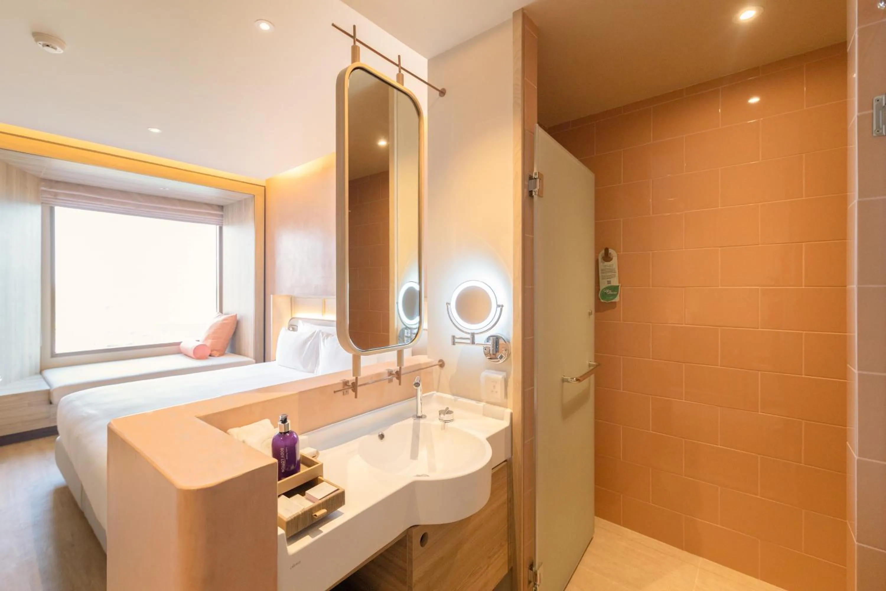 Deluxe Twin Room in Centara Ubon