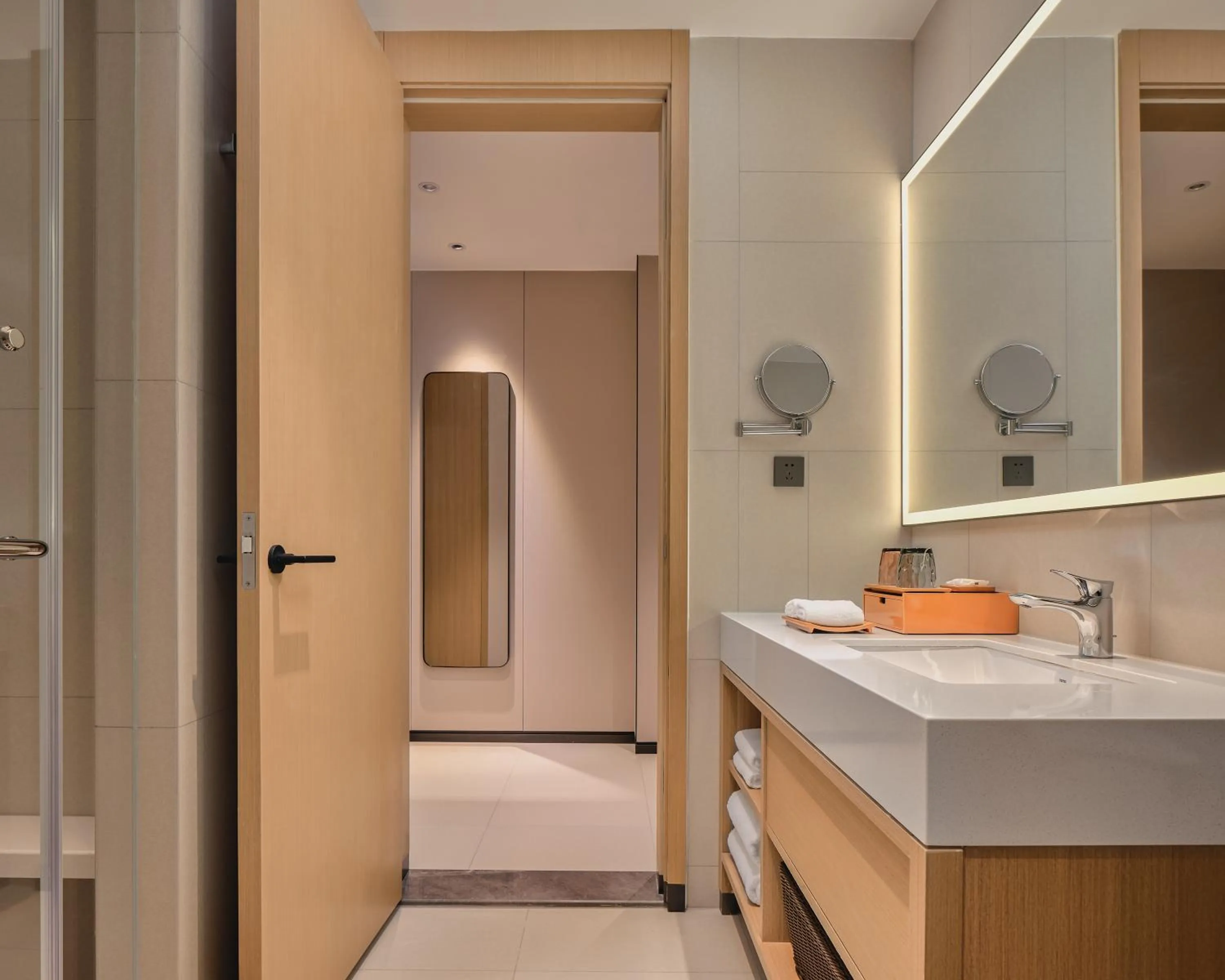 King Room with Sofa Bed and Park View in Hyatt Place Chengdu Bio-Town