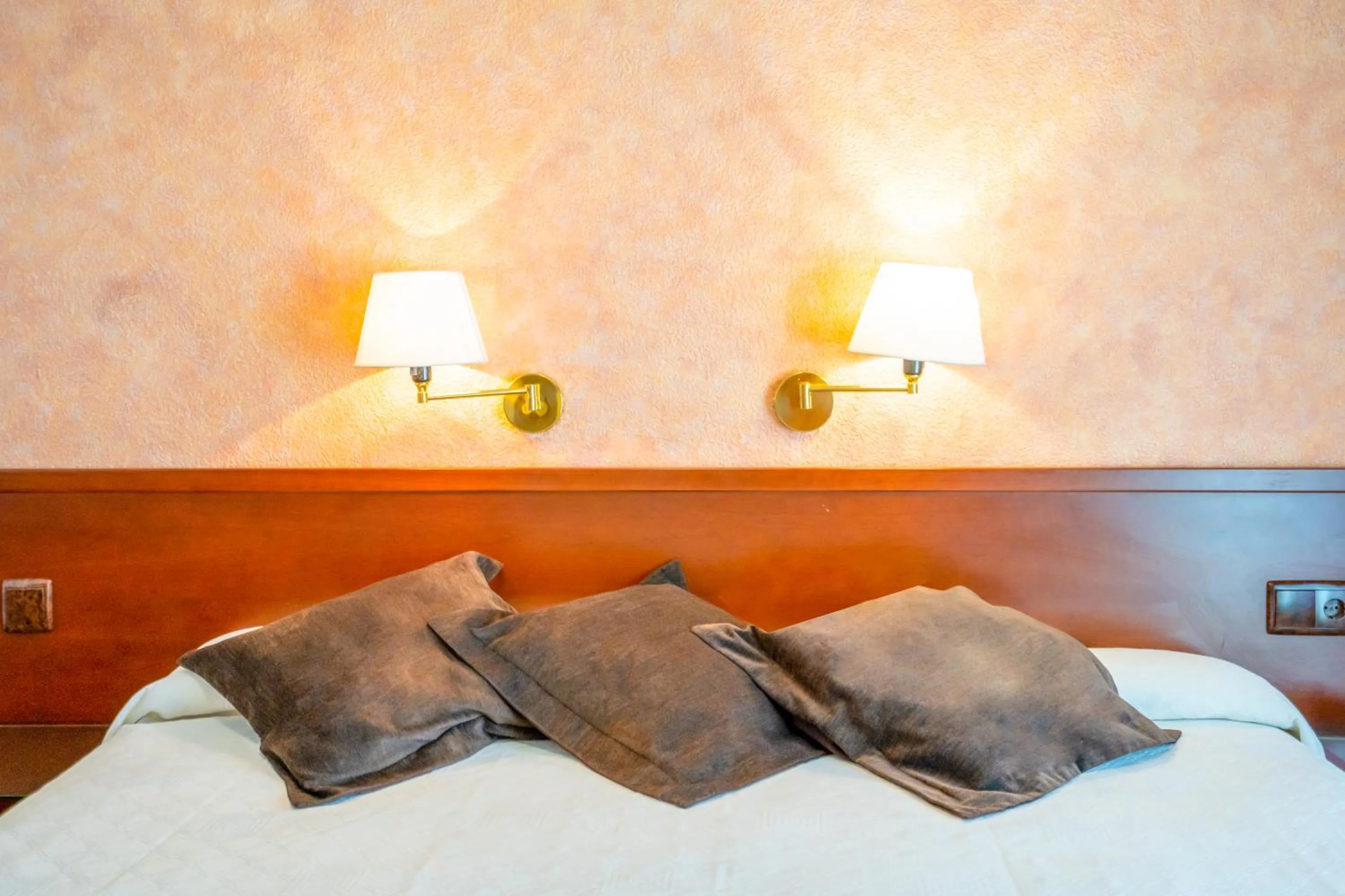 Two Connecting Double Rooms in Tudanca Miranda