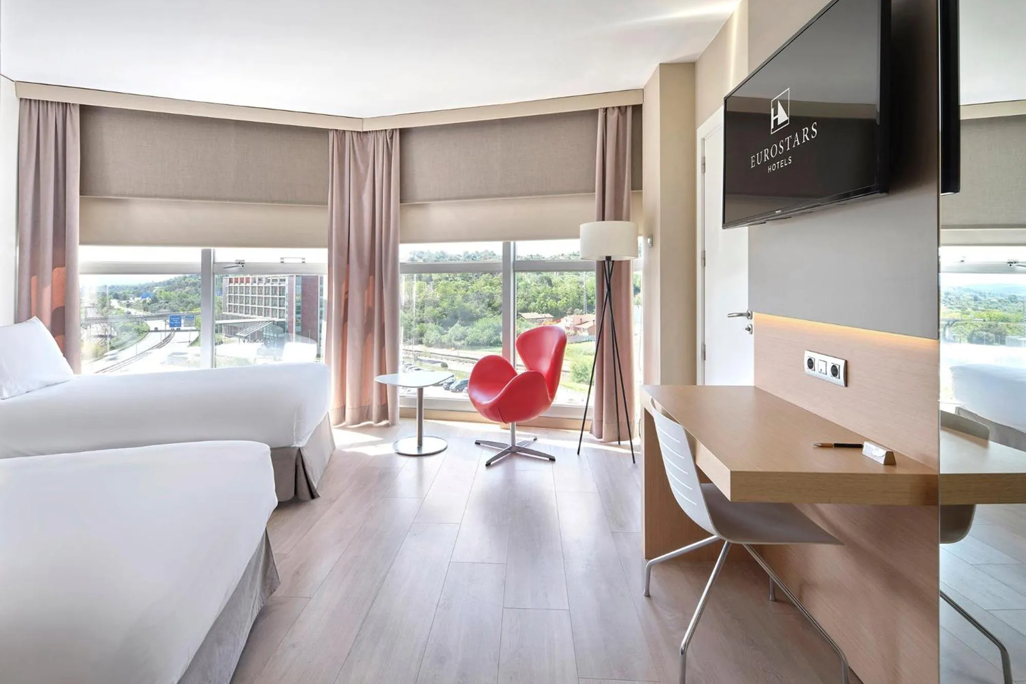Two Connecting Double Rooms (2 Adults + 2 Children) in Eurostars Don Cándido