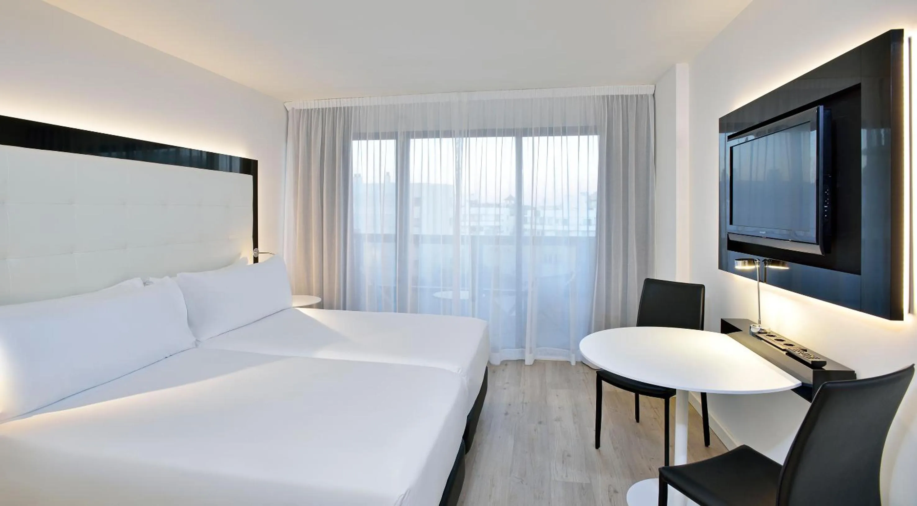 The Innside Room with Balcony in INNSiDE by Meliá Palma Bosque