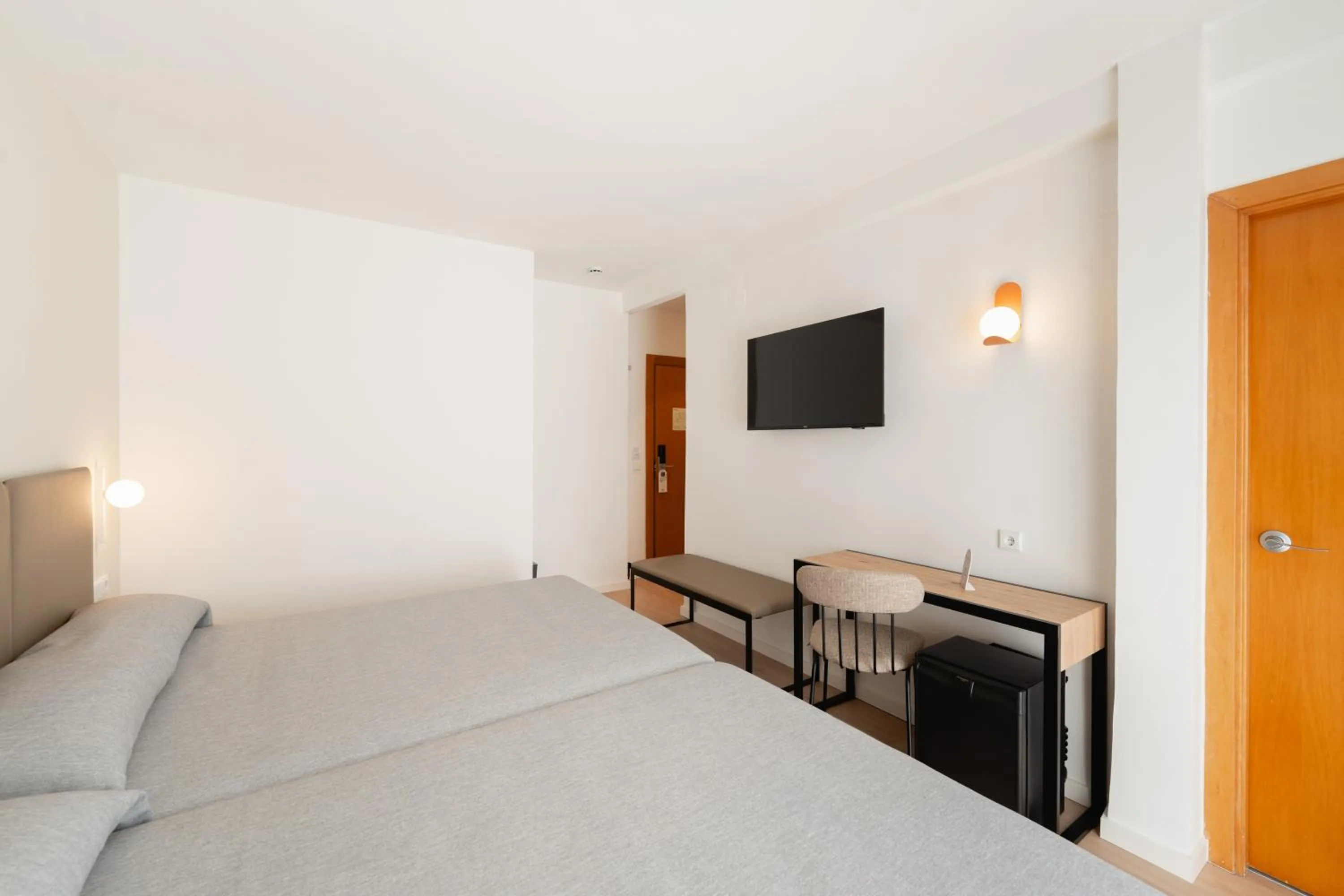 Superior Double Room (2 Adults + 2 Children) in Hotel RH Sol