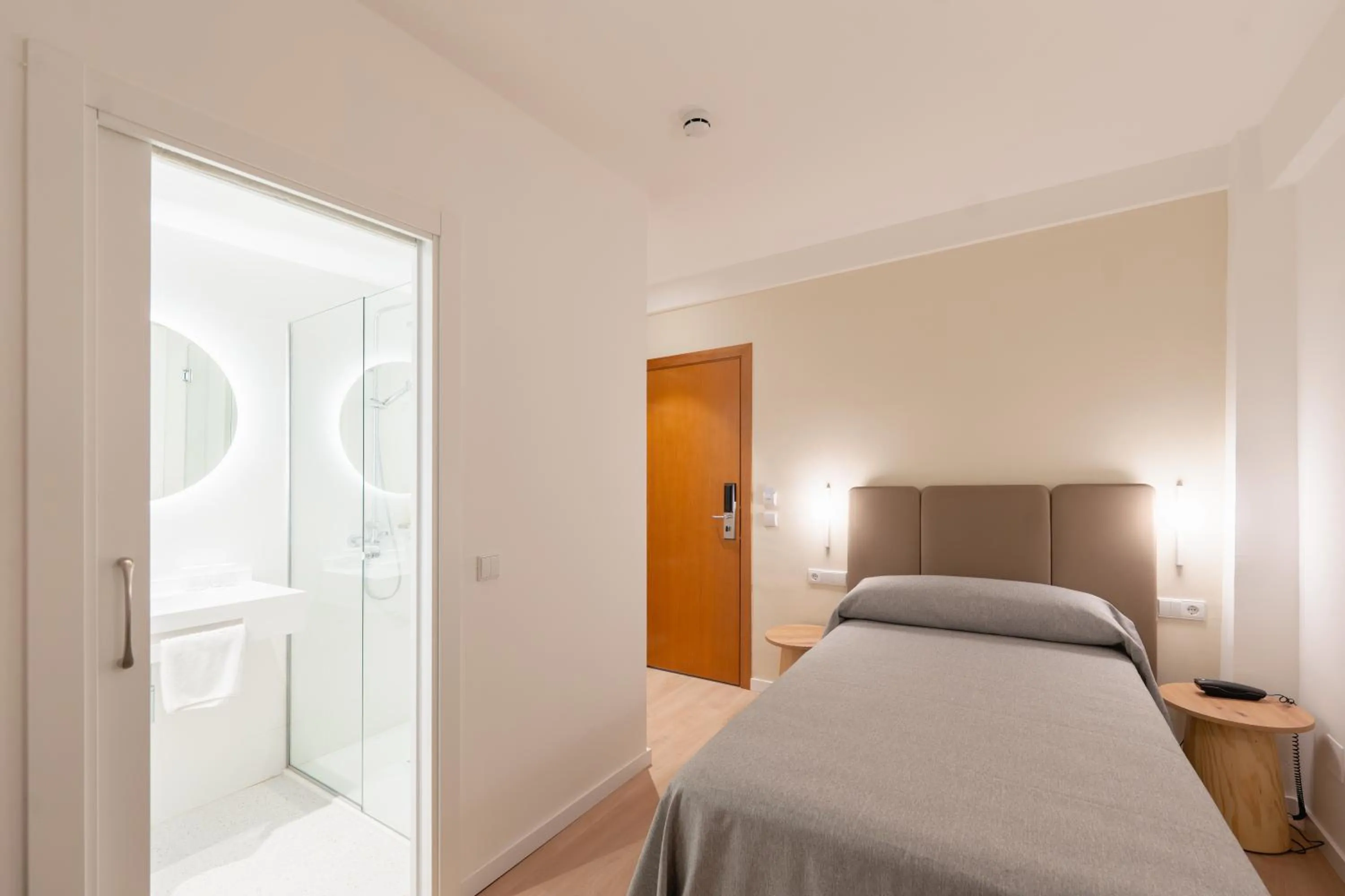 Single Room in Hotel RH Sol