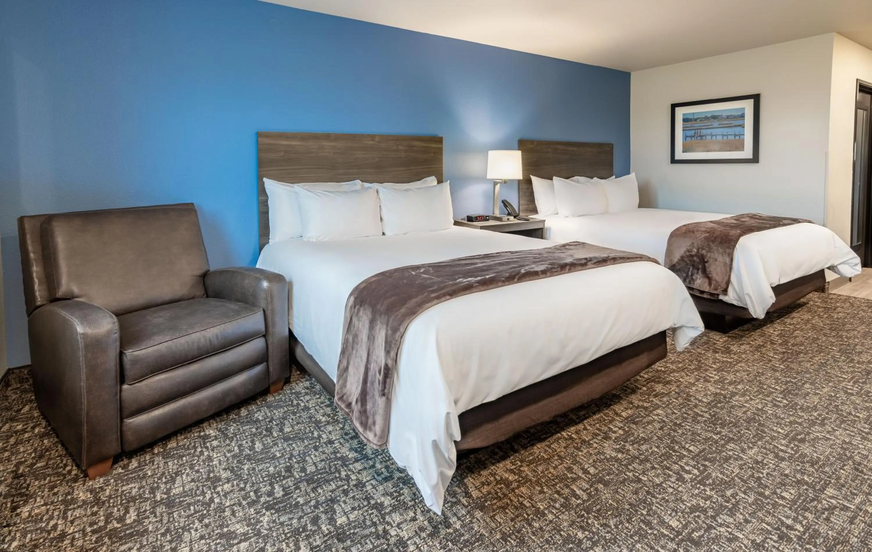 Deluxe Queen Room with Two Queen Beds in My Place Hotel-Jacksonville-Camp Lejeune, NC