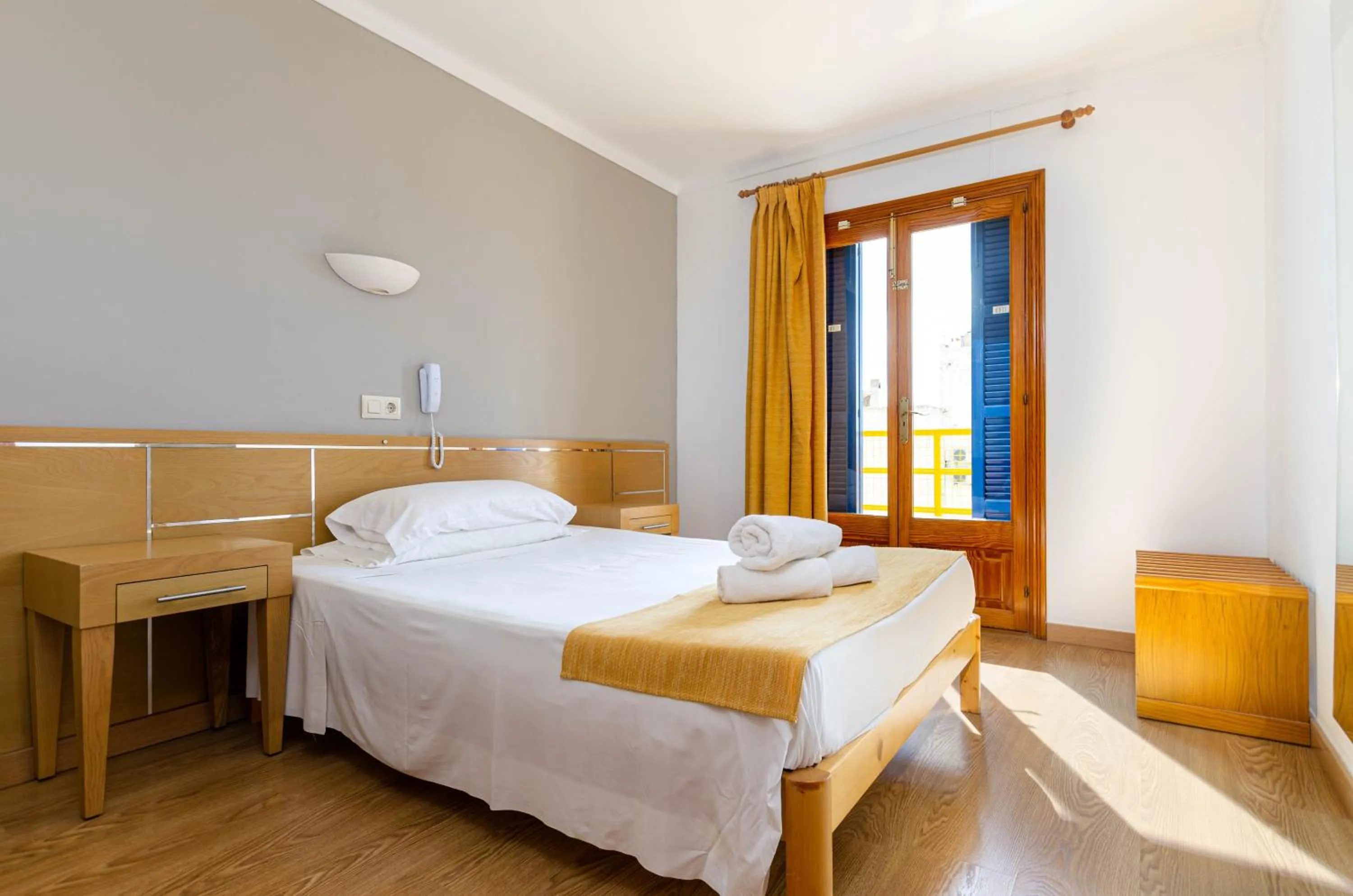 Single Room with Balcony in Hotel Bellavista