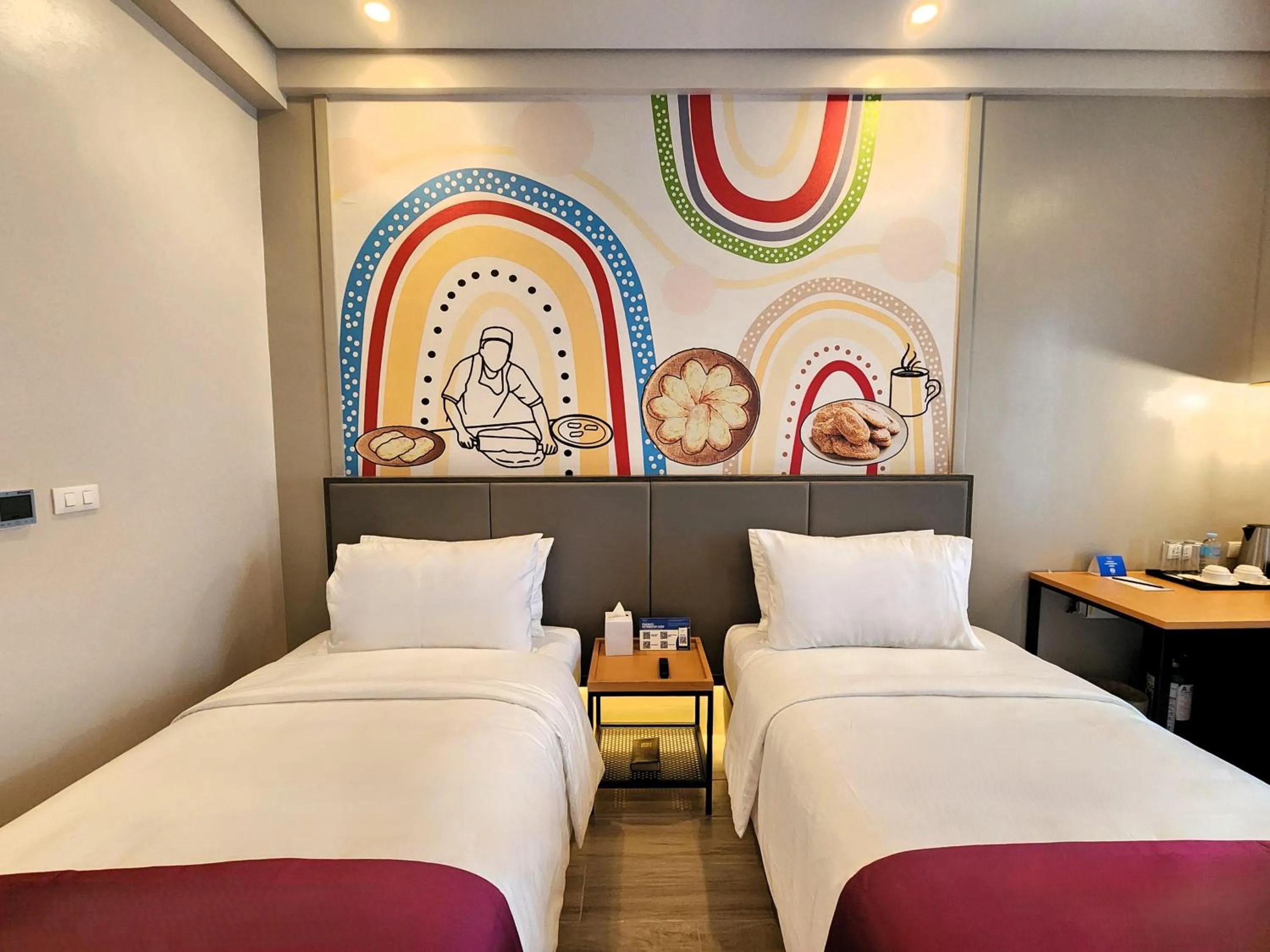 Deluxe Twin Room in Belmont Hotel Mactan
