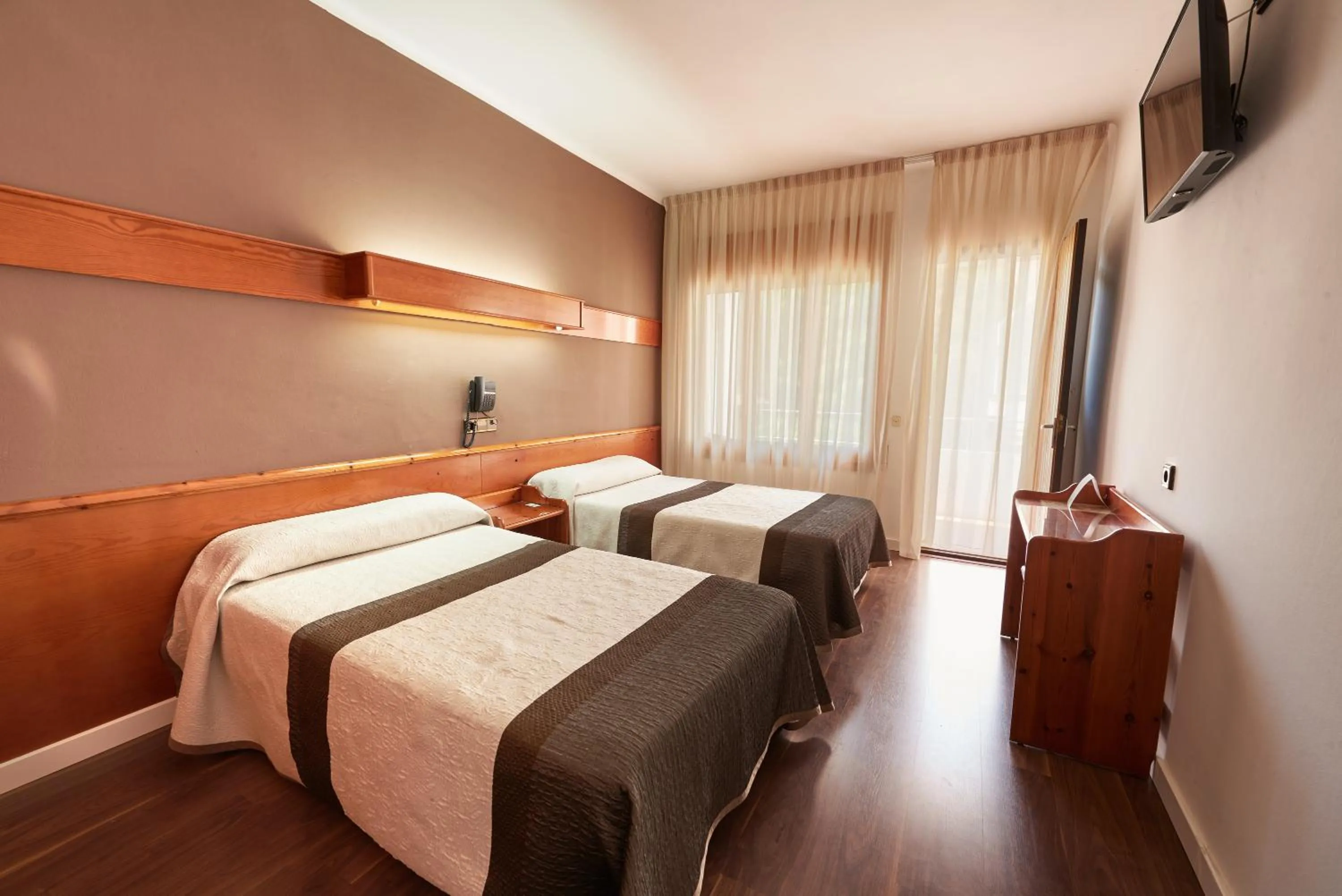 Double or Twin Room in Checkin Flamingo