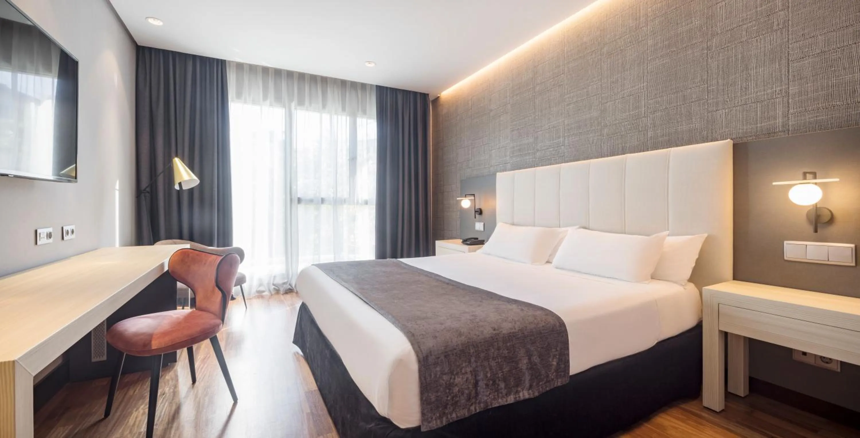 Double Room with Extra Bed (3 Adults) in Ilunion Alcalá Norte