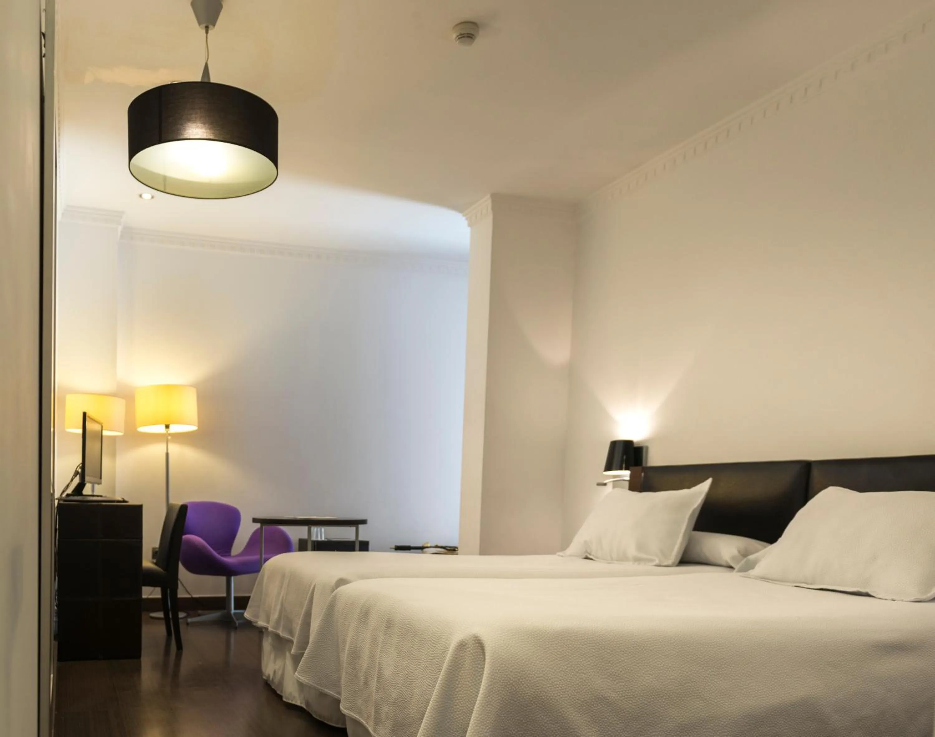 Twin Interior in Catedral Almería