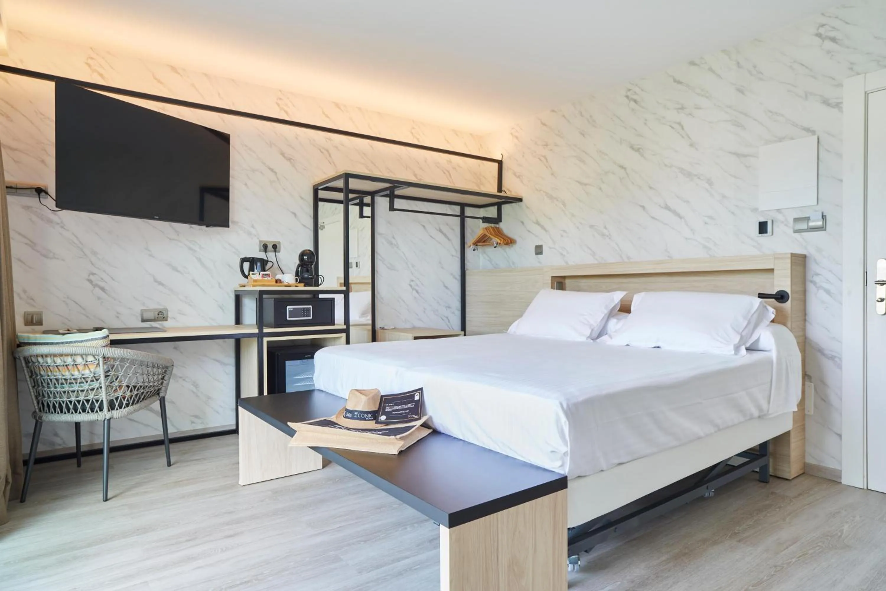 Iconic Room with Pool View in Invisa Hotel Es Pla - Adults Only