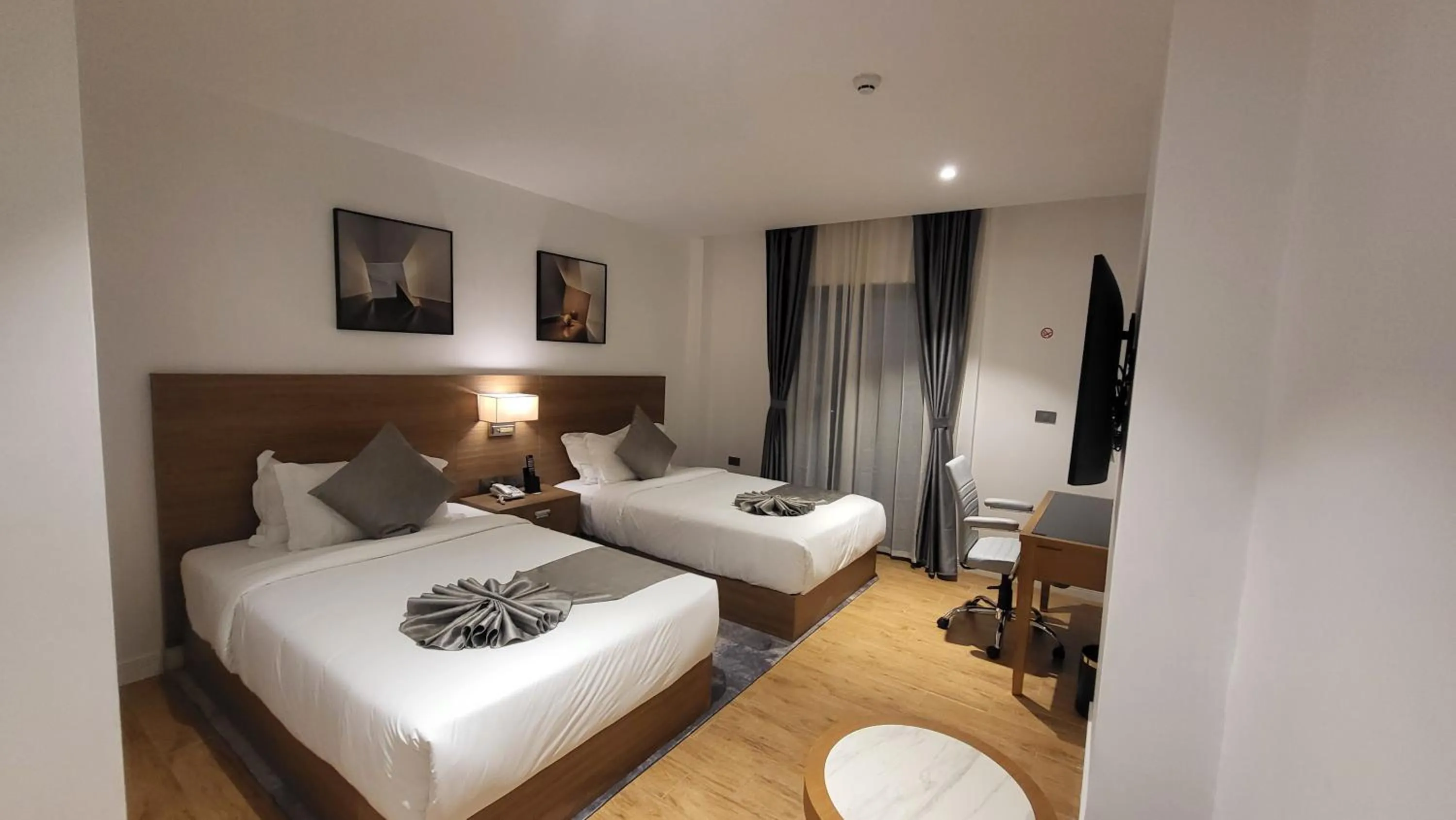 Deluxe Twin Room in Hayes Hotel, Addis Ababa