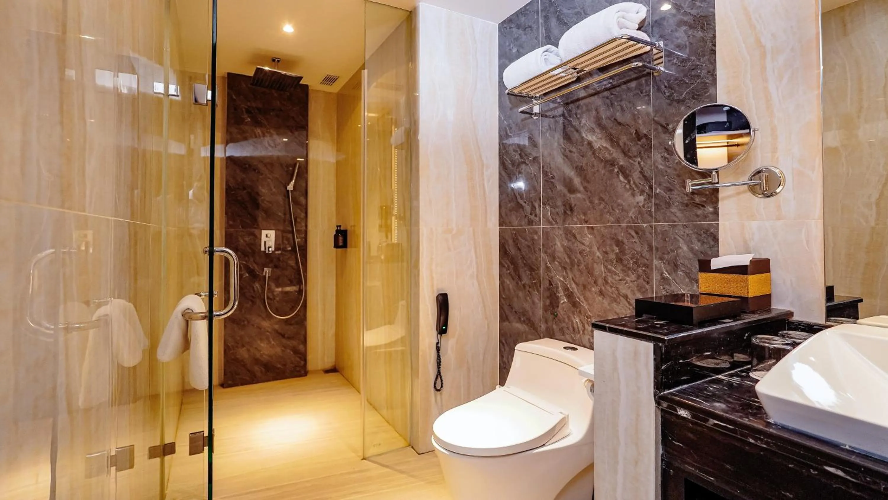 Deluxe King Room in FUGO Hotel Samarinda