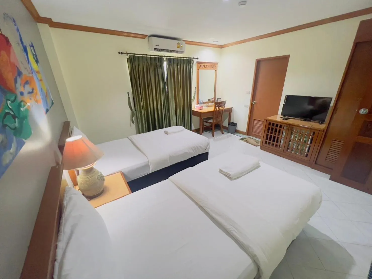 Deluxe Twin Room in Royal Vista Patong