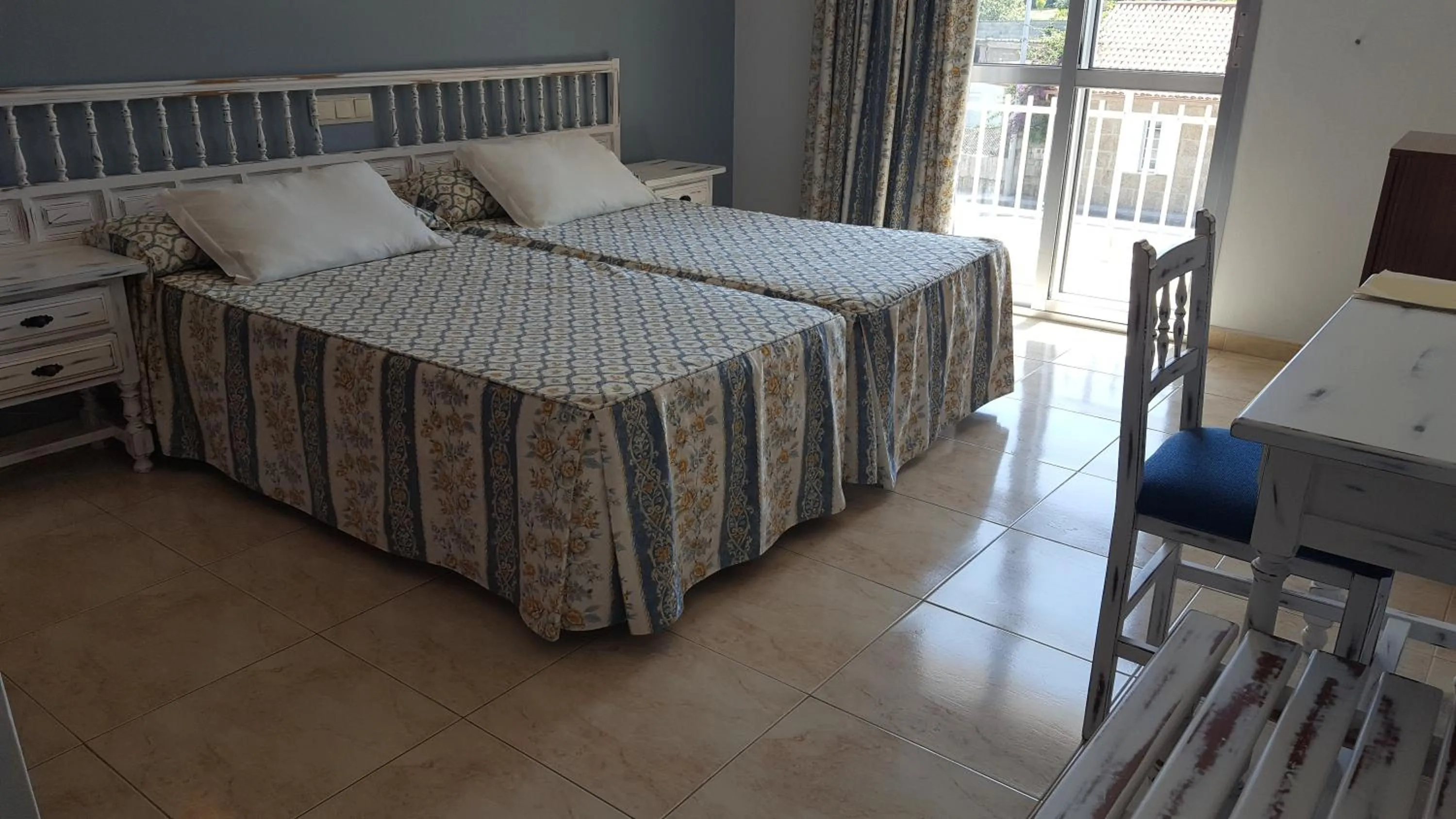 Double or Twin Room in Hotel Troncoso