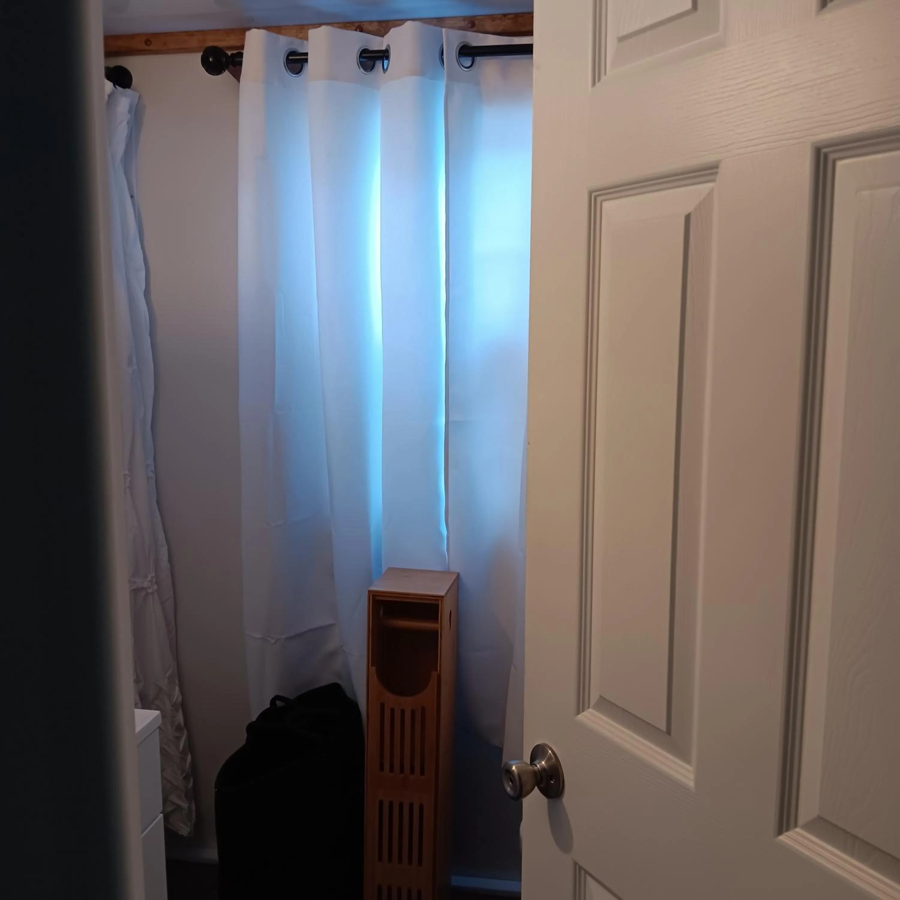 One-Bedroom Cottage in Aqua Lodges At Hurricane Hole Marina