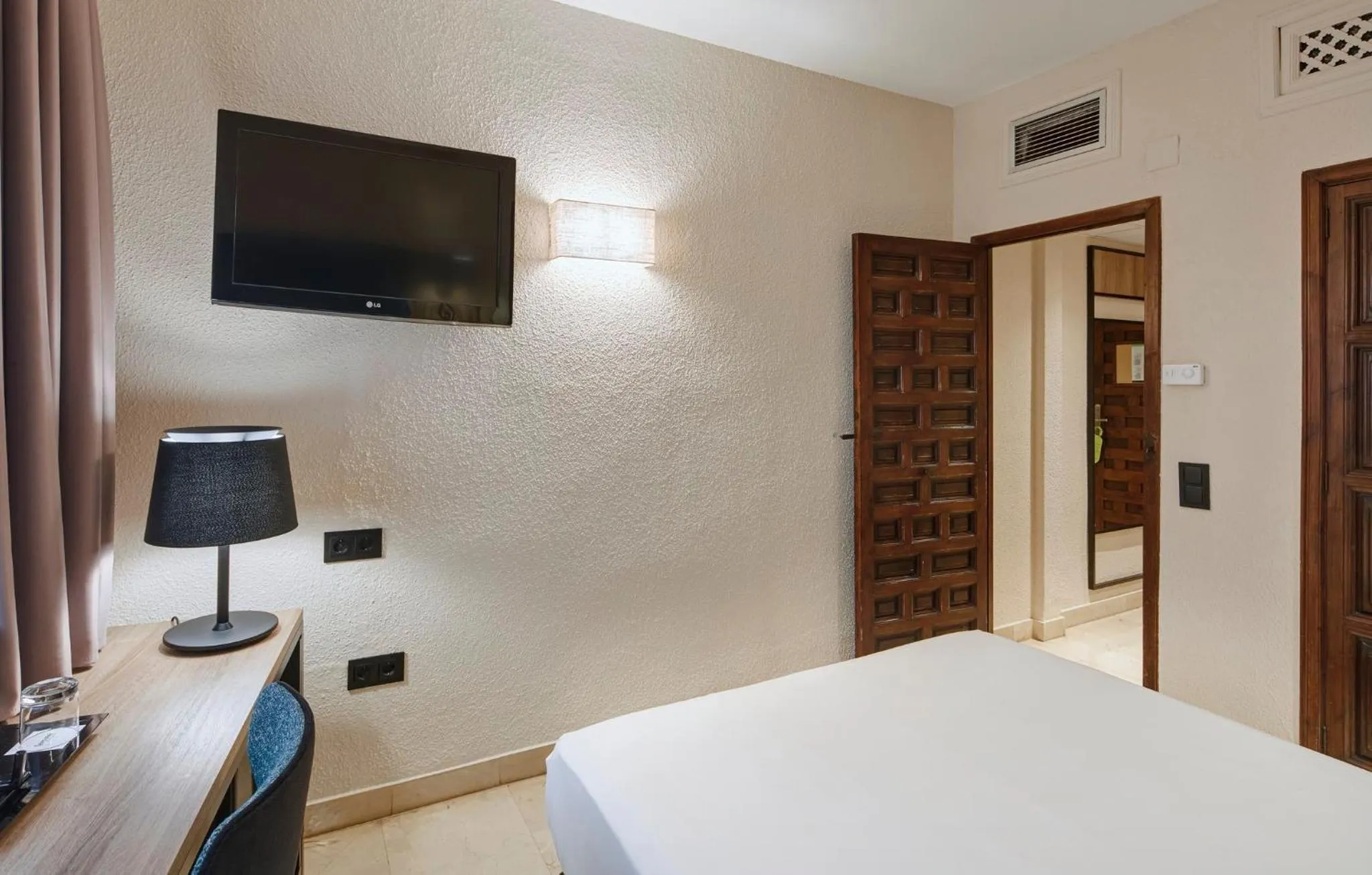 Single Room - single occupancy in Hotel Sercotel Alfonso VI
