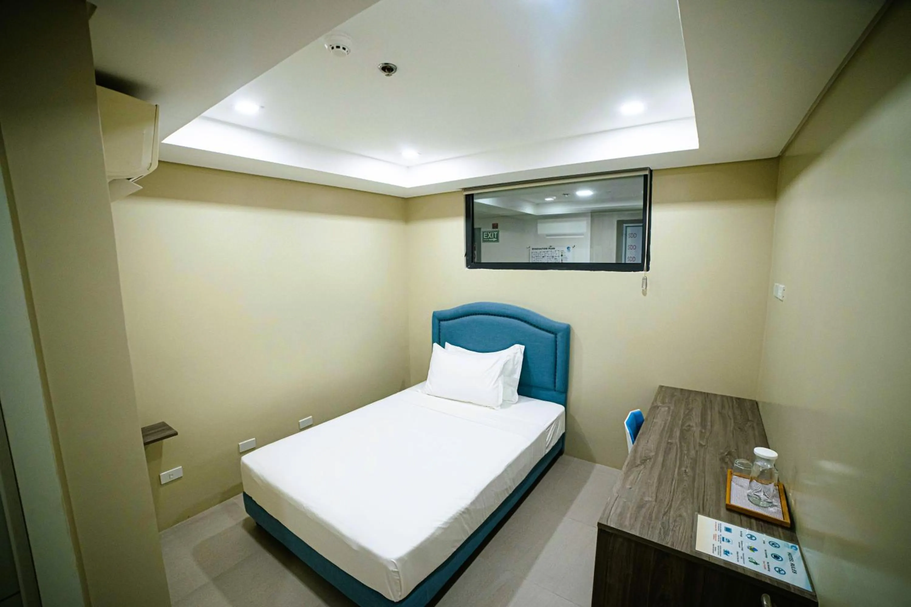 Standard Double Room without window in Seeya Hotel