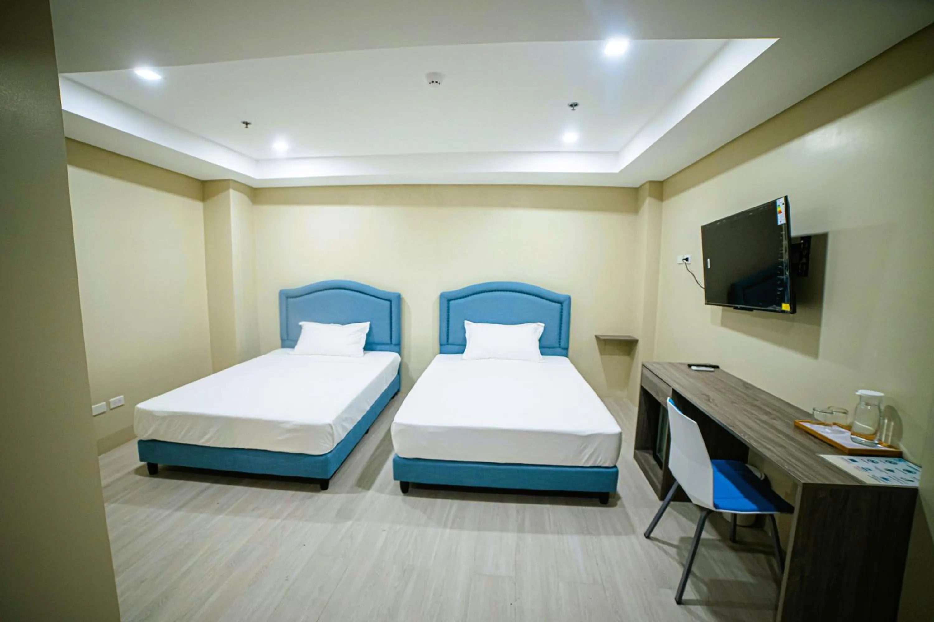 Deluxe Double Room with Two Double Beds in Seeya Hotel