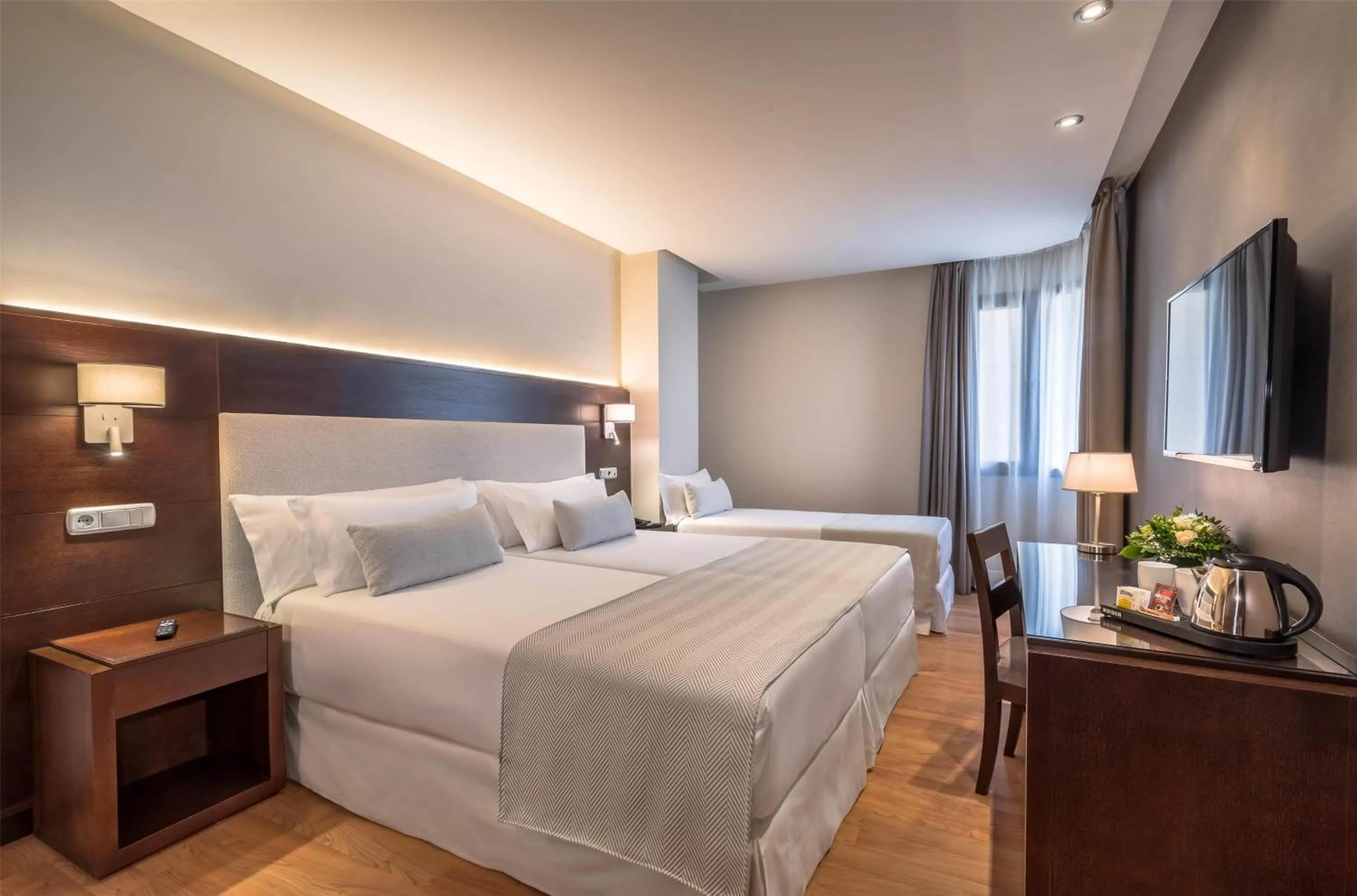 Triple Room (3 Adults) in Occidental Granada