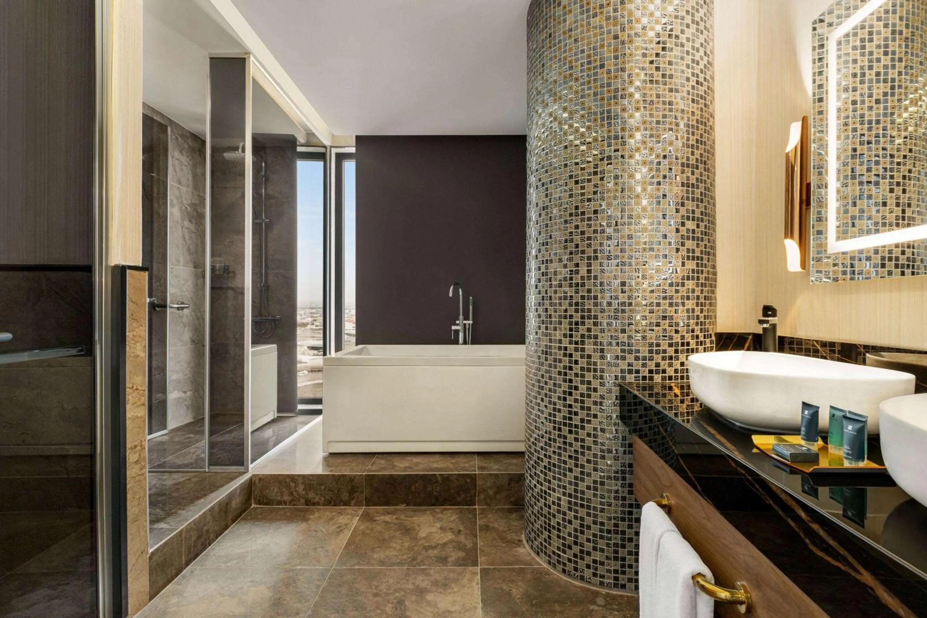 Deluxe King Suite - single occupancy - Non-Smoking in Ramada by Wyndham Karapinar