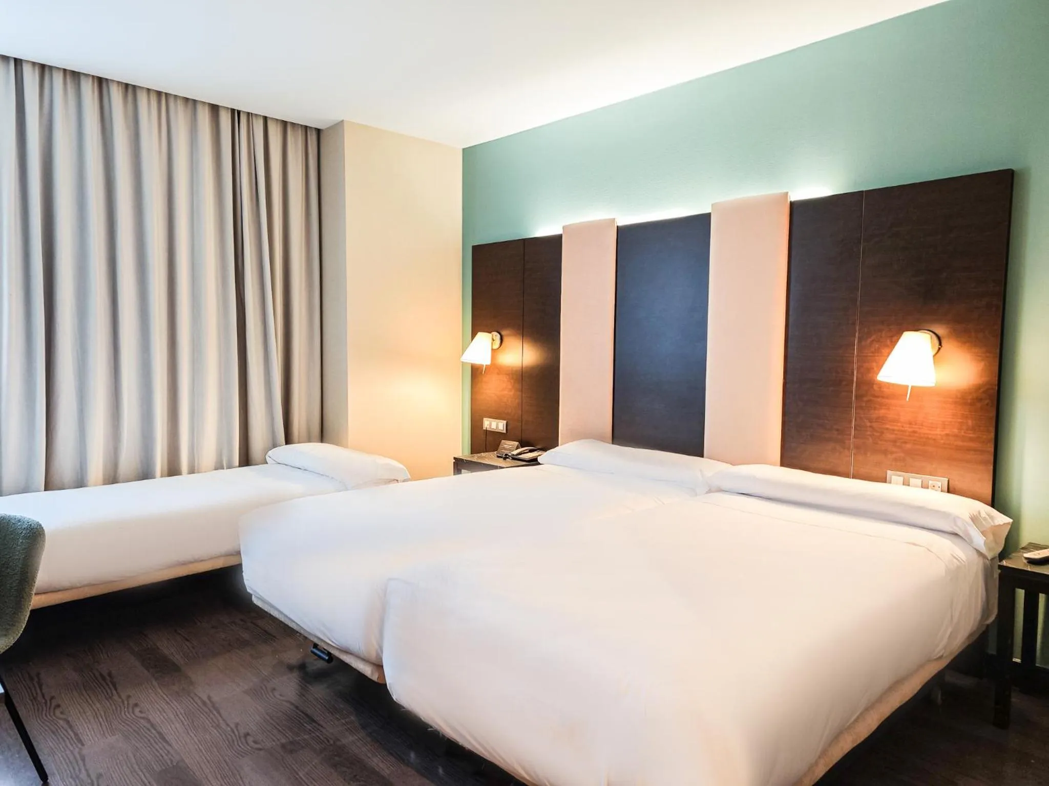 Double Room with Extra Bed in AZZ Pamplona Norte Hotel