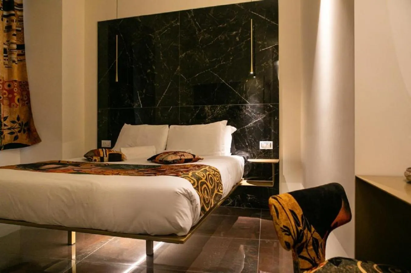 Deluxe Queen Room in Bhr Cavour 150